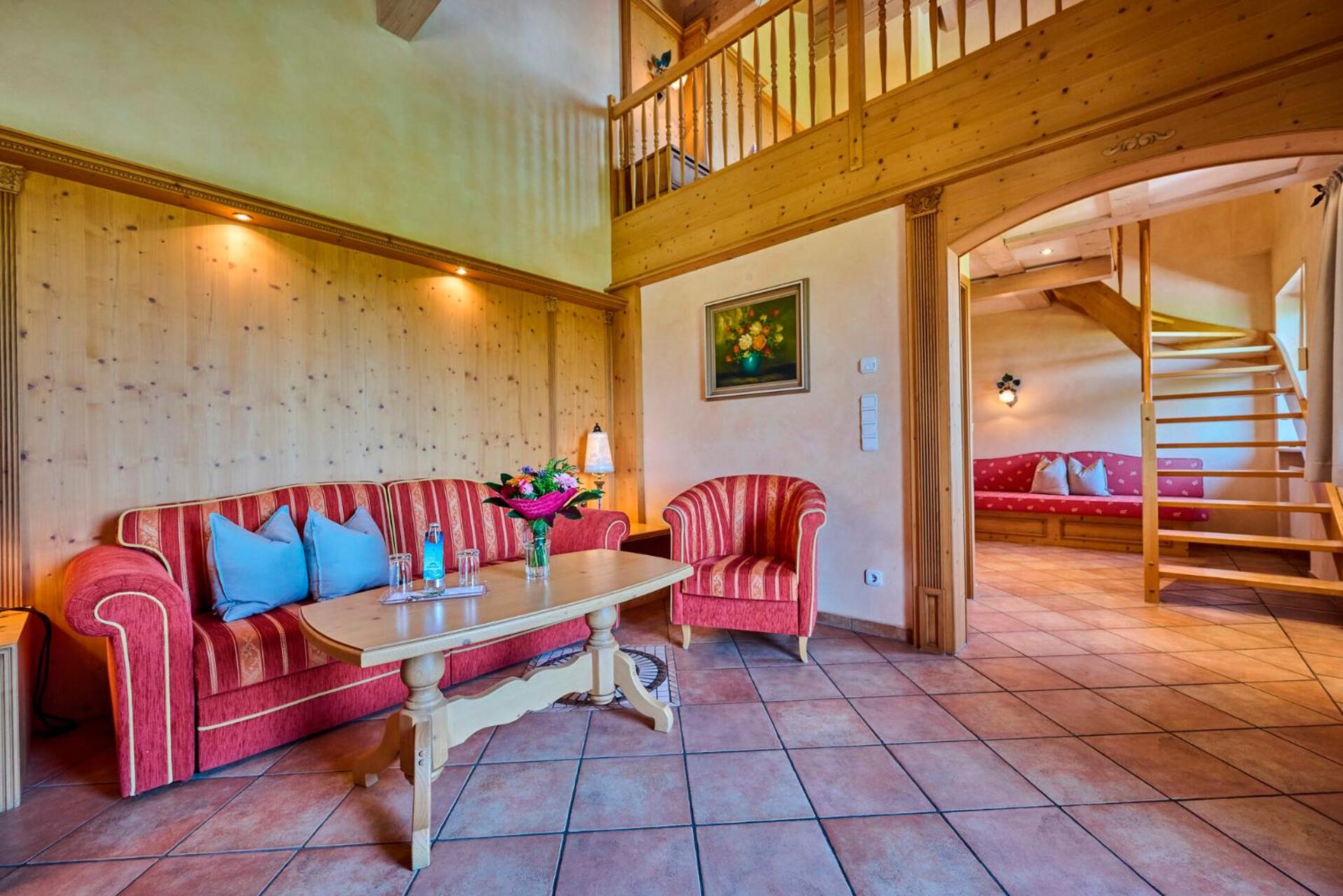 Junior Suite with Balcony (no pets allowed) - Photo 2