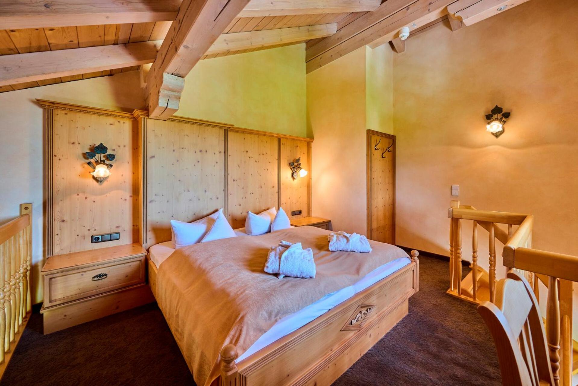 Junior Suite with Balcony (no pets allowed) - Photo 1