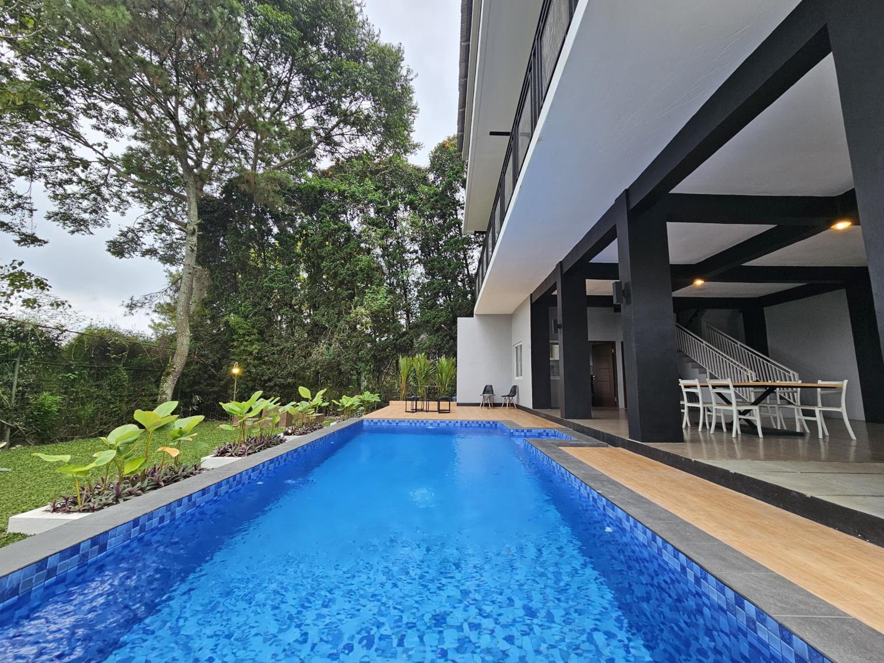 Villa with Private Pool photo 2