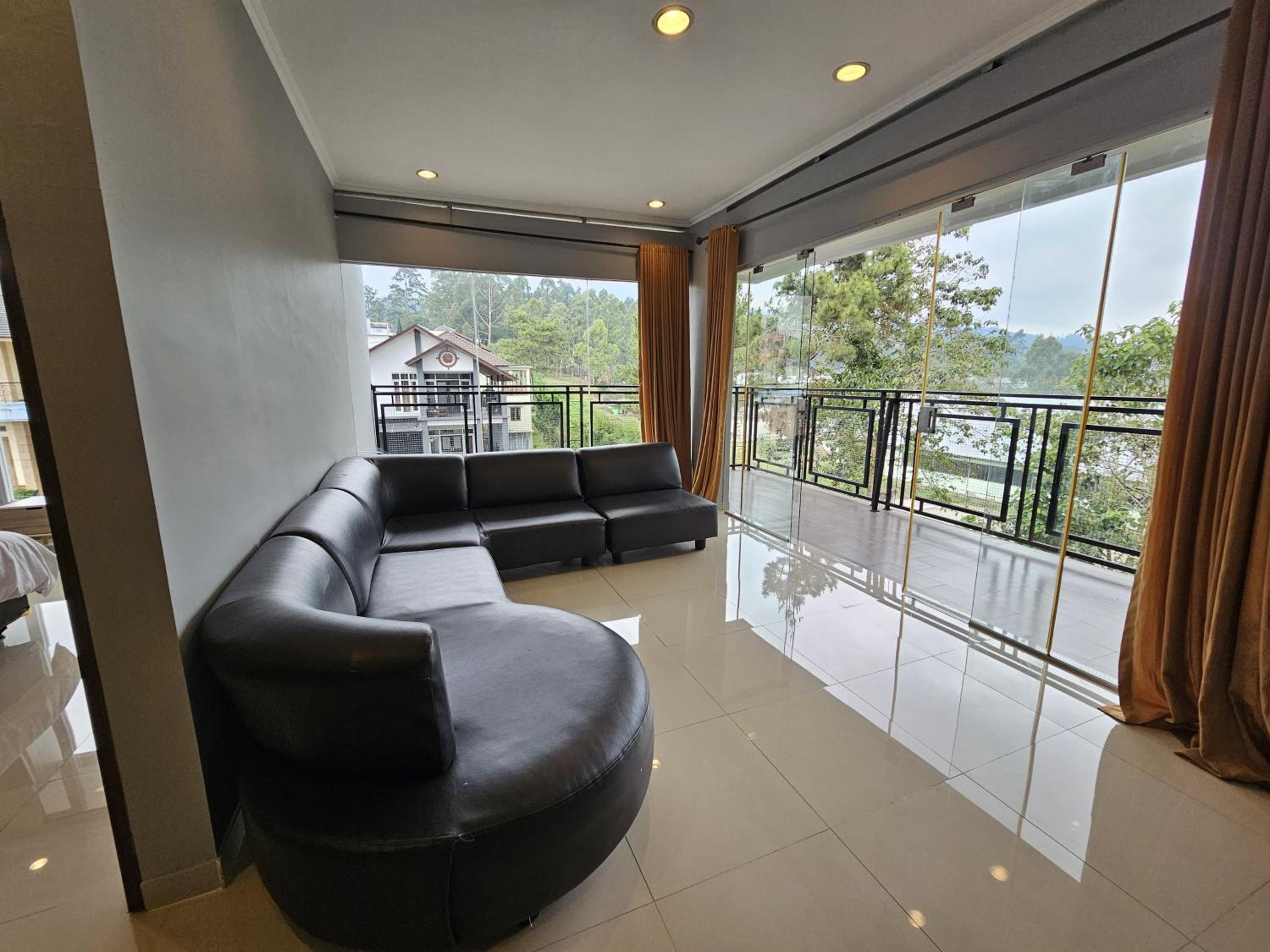 Villa with Private Pool photo 1