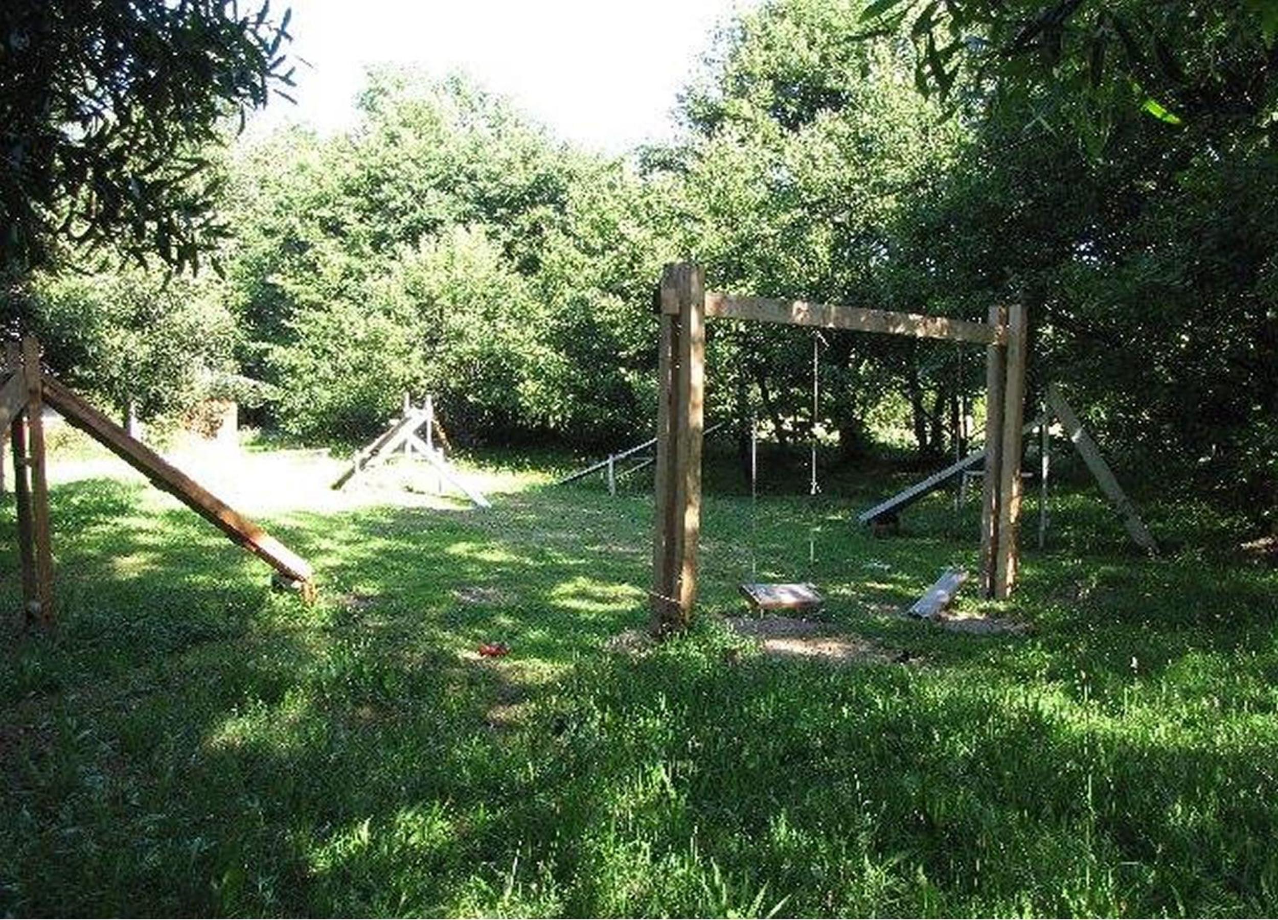 Two-Bedroom Bungalow (4 Adults) photo 3