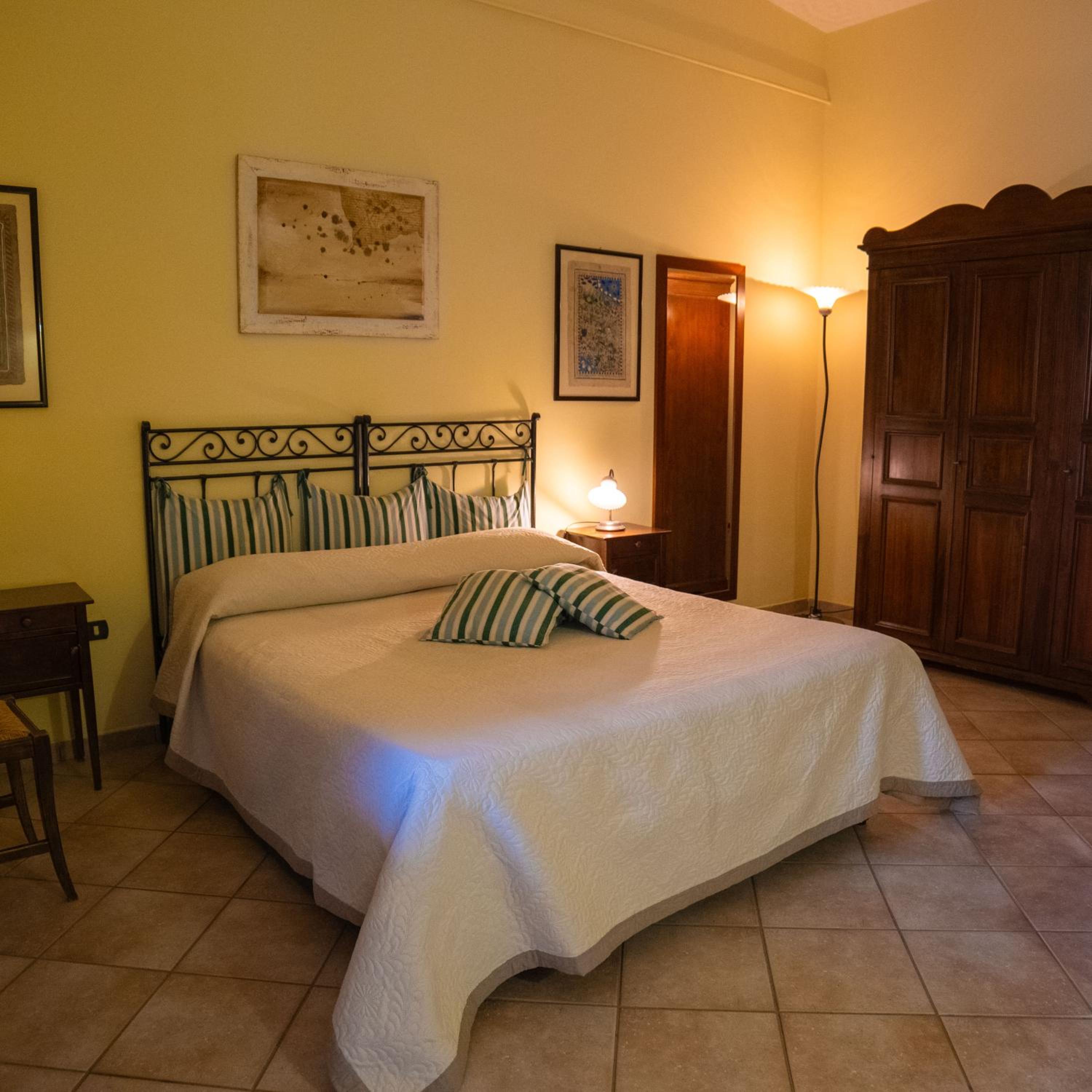 Triple Room - Photo 2
