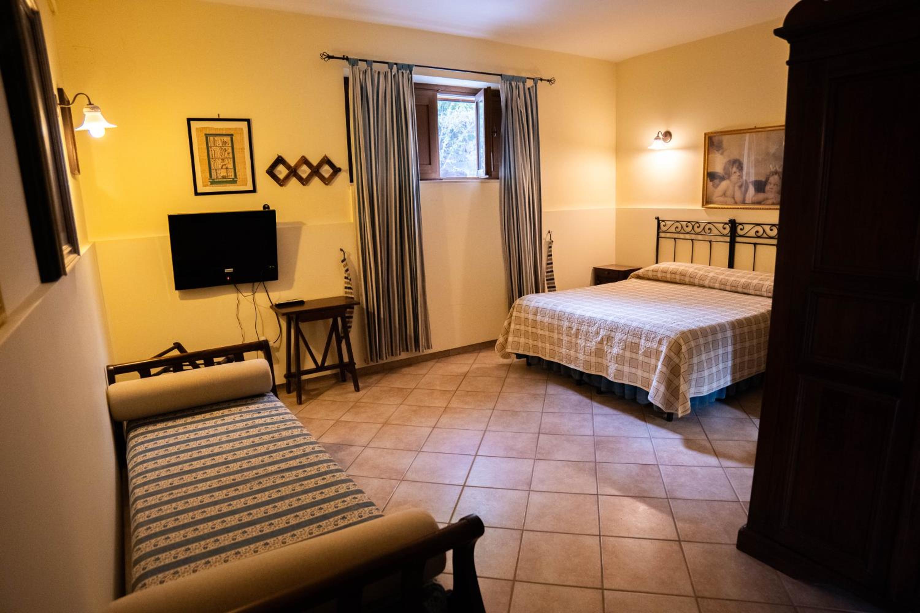 Triple Room - Photo 3
