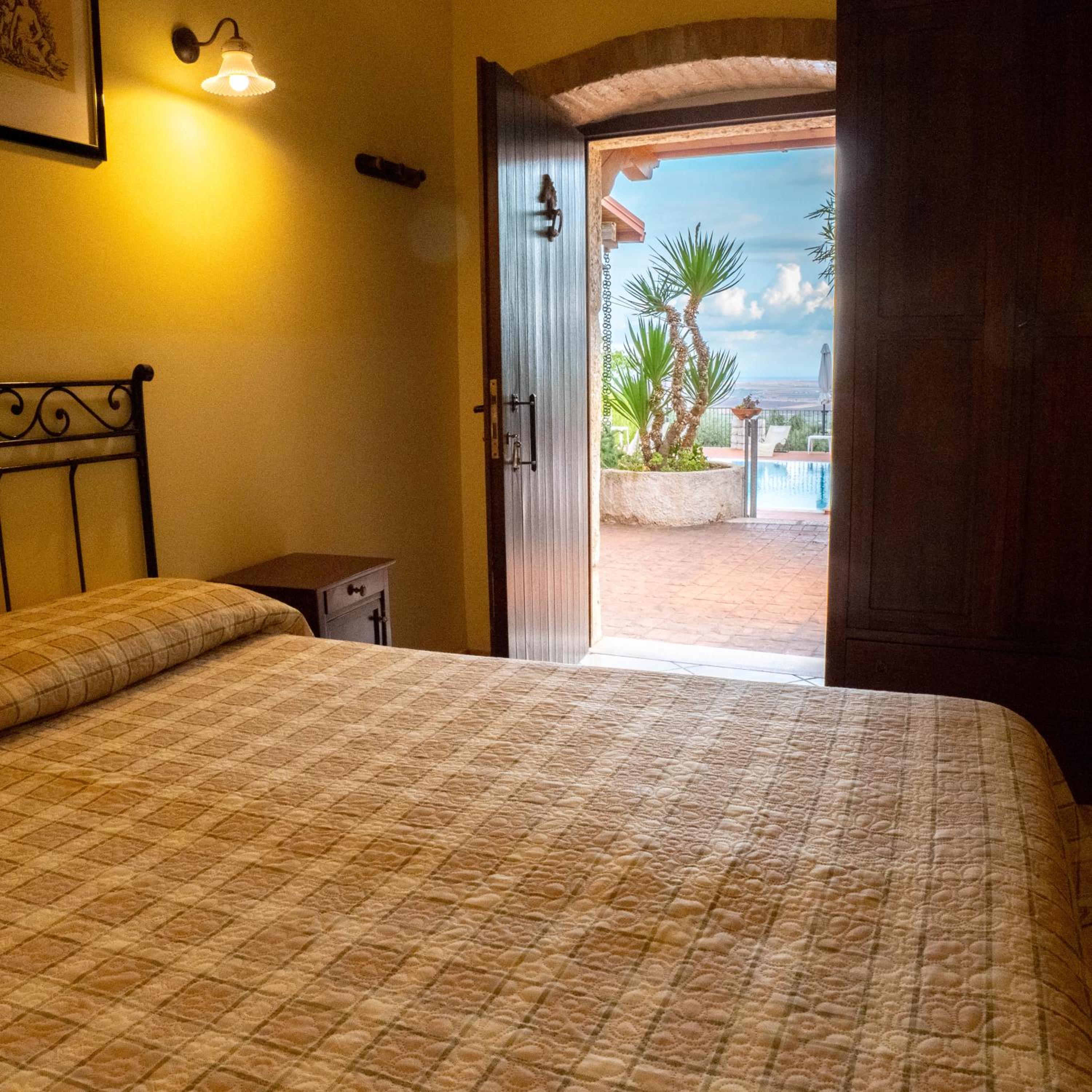 Double Room - Photo 1