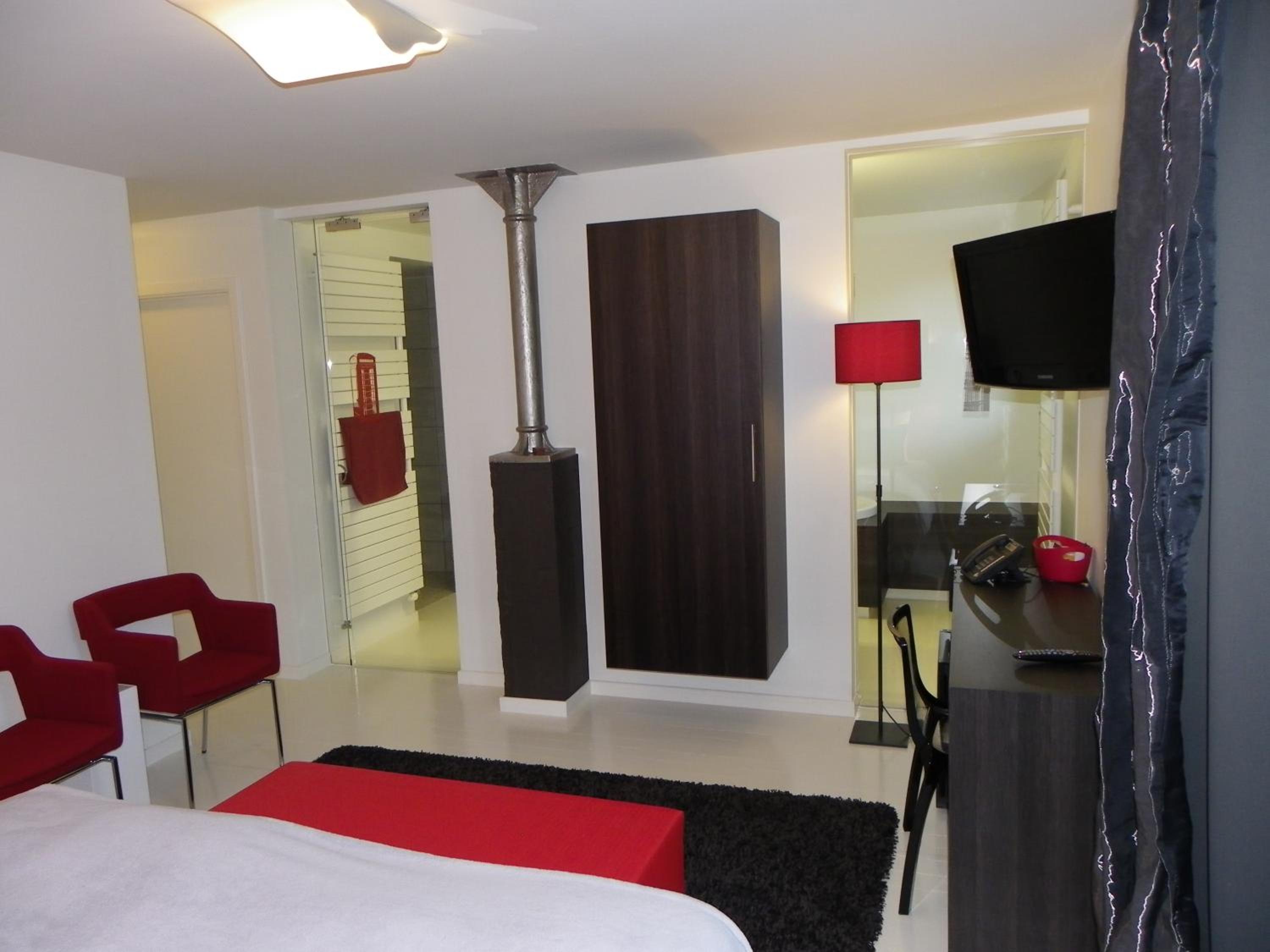 Large Double or Twin Room photo 2