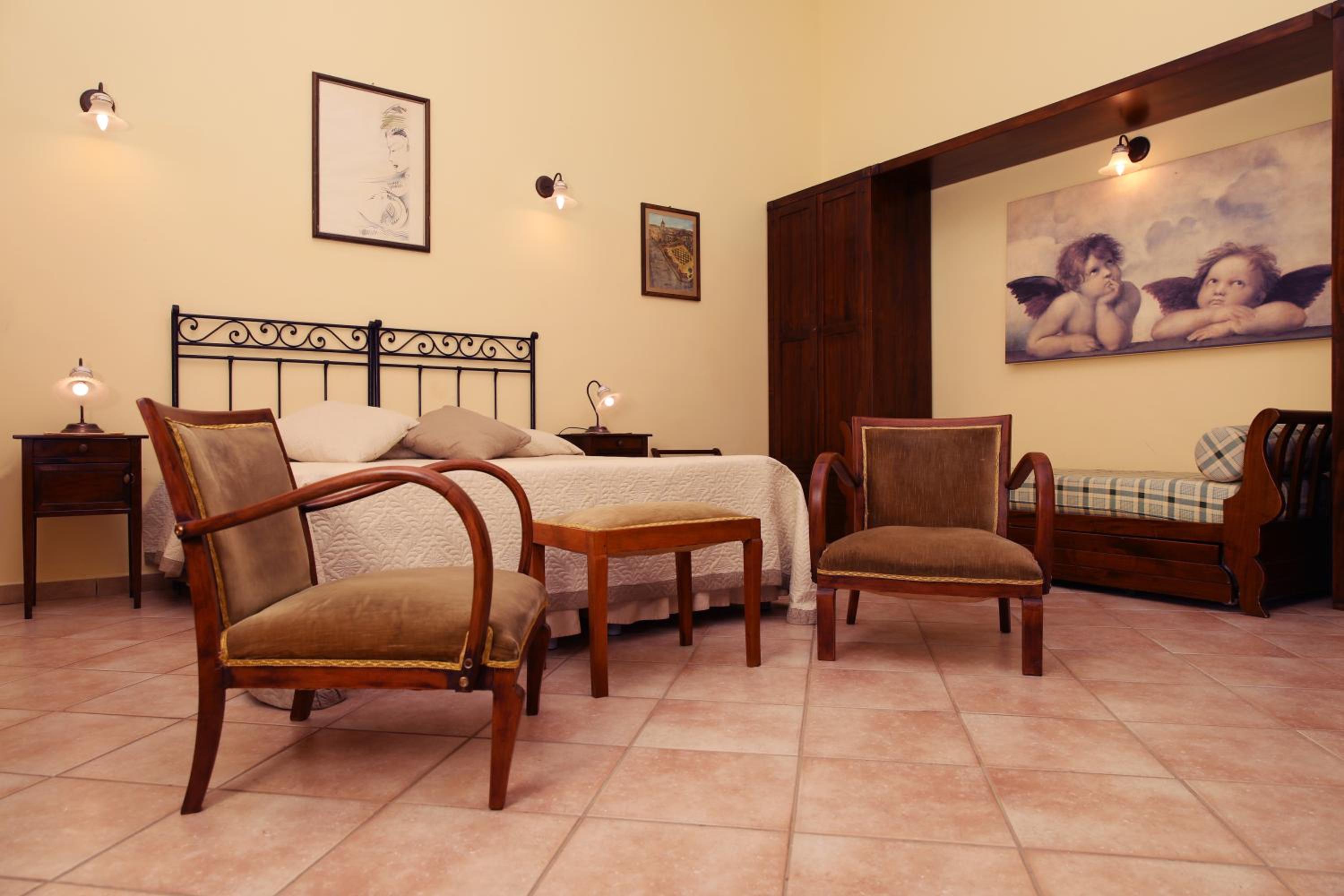 Quadruple Room - Photo 1