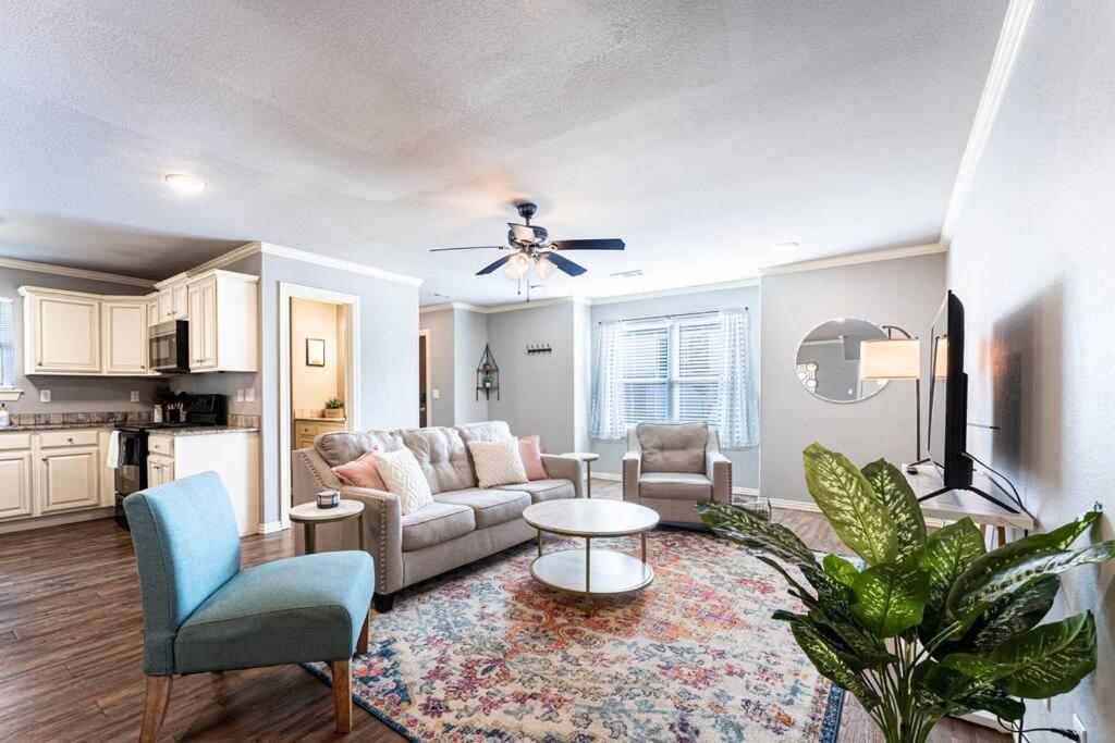 Three-Bedroom House photo 1