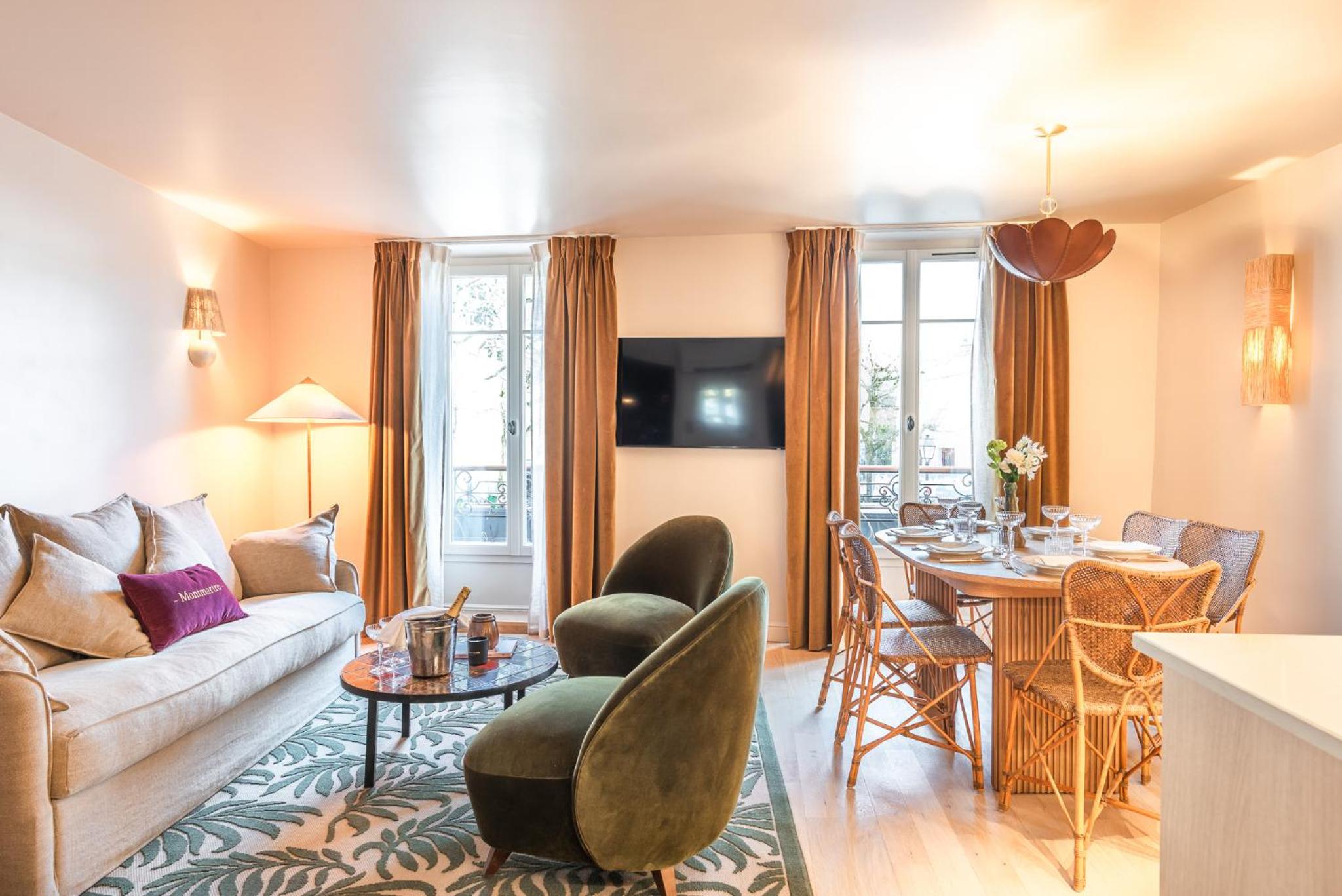 RENOIR - Three-Bedroom Apartment