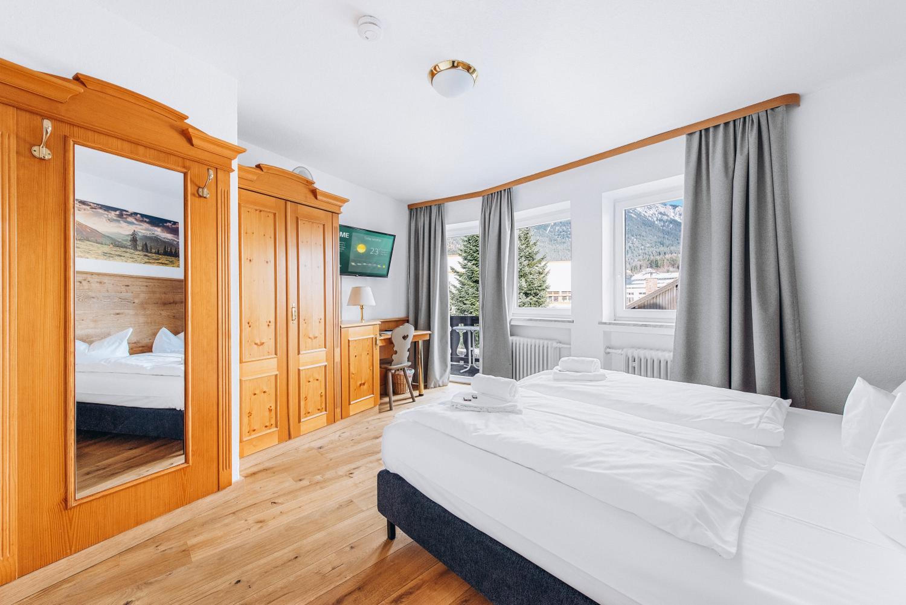 Standard Double Room photo 3