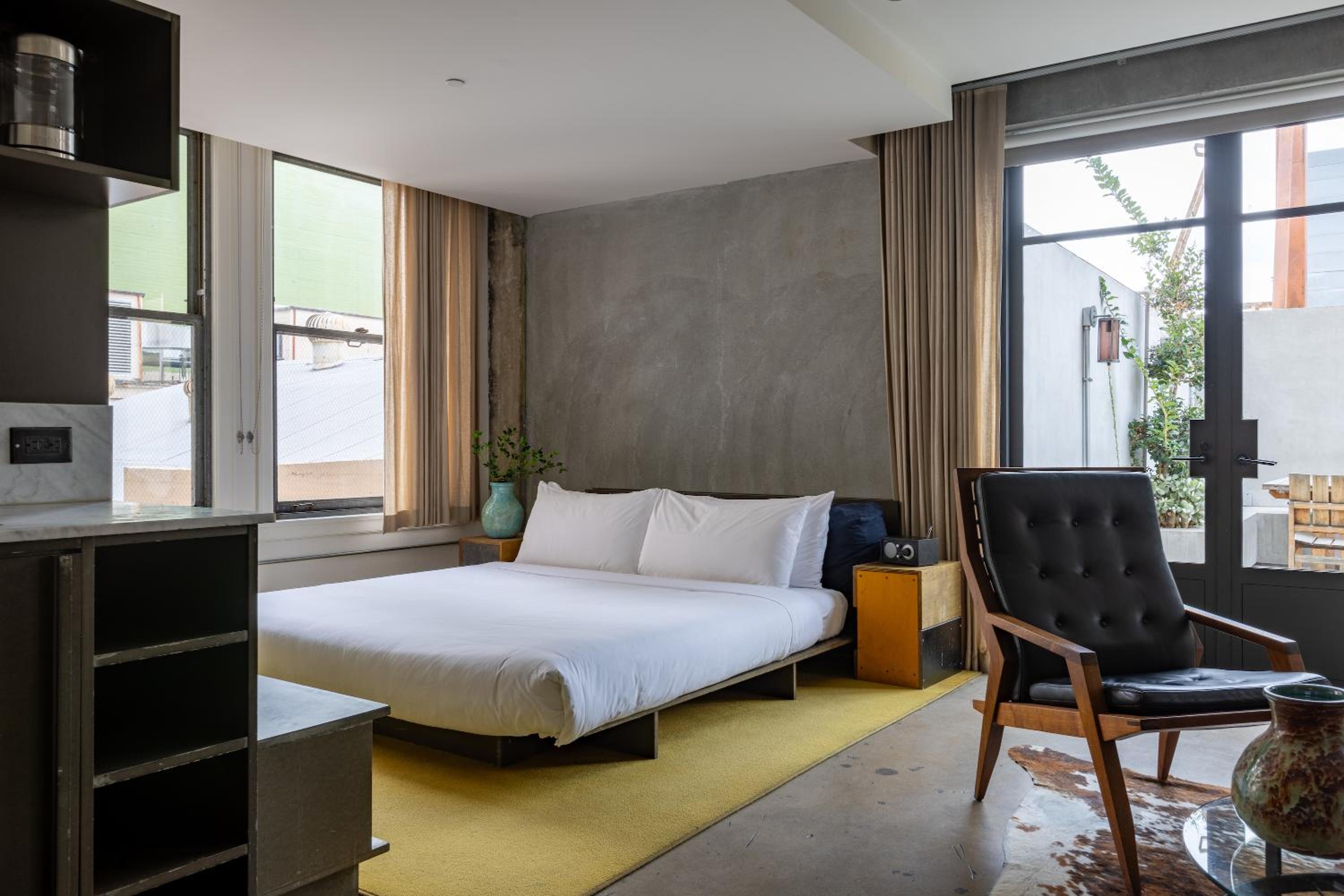 Loft King Terrace Suite (Renovated) photo 3
