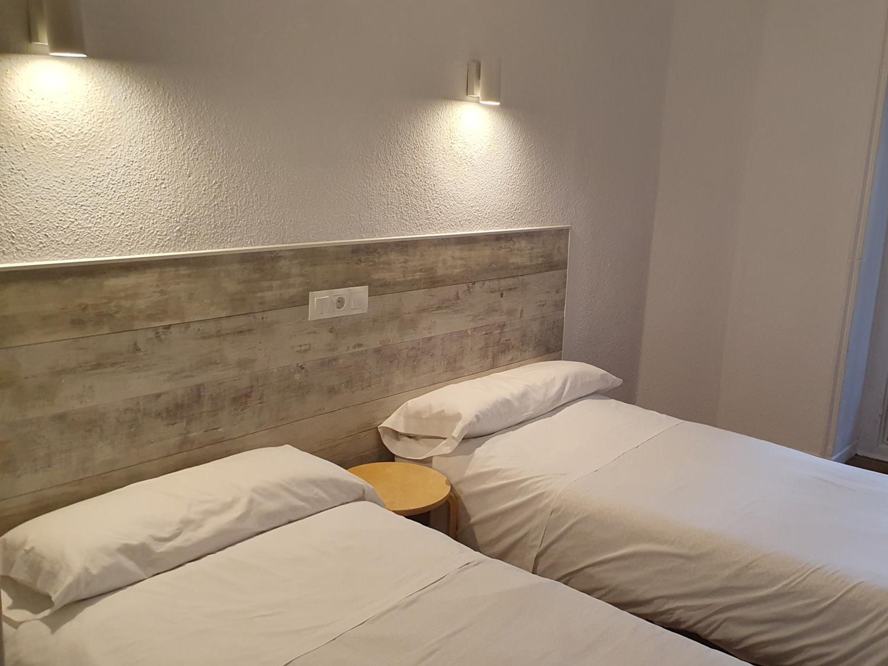 Habitación Doble con Baño Privado