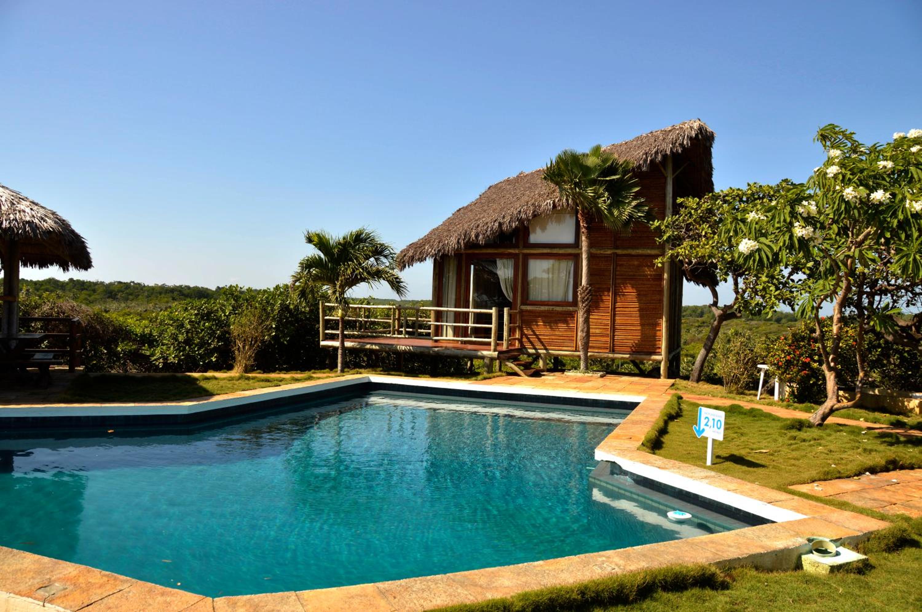 Deluxe Bungalow photo 2