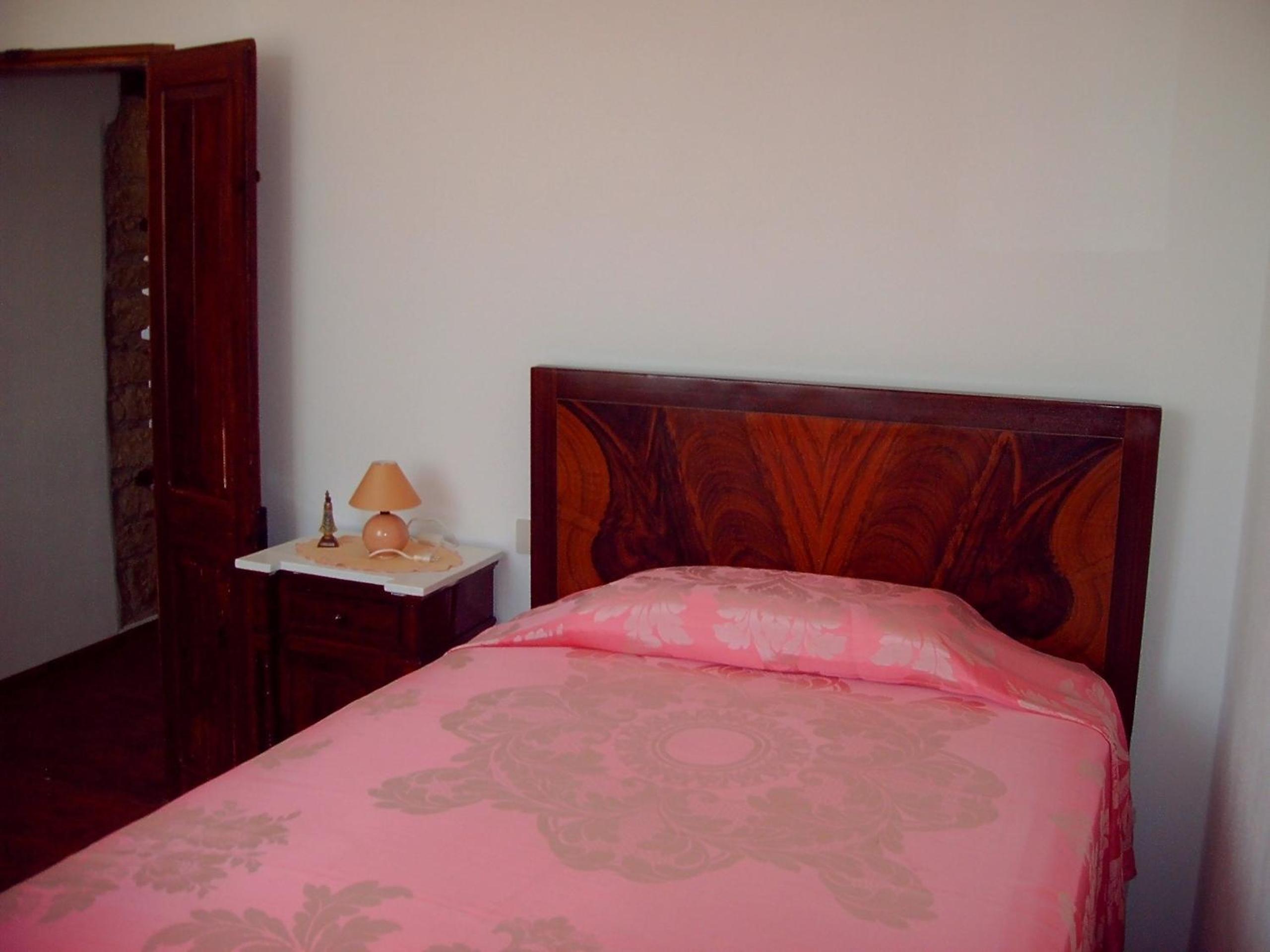 Single Room With Private Bathroom photo 1