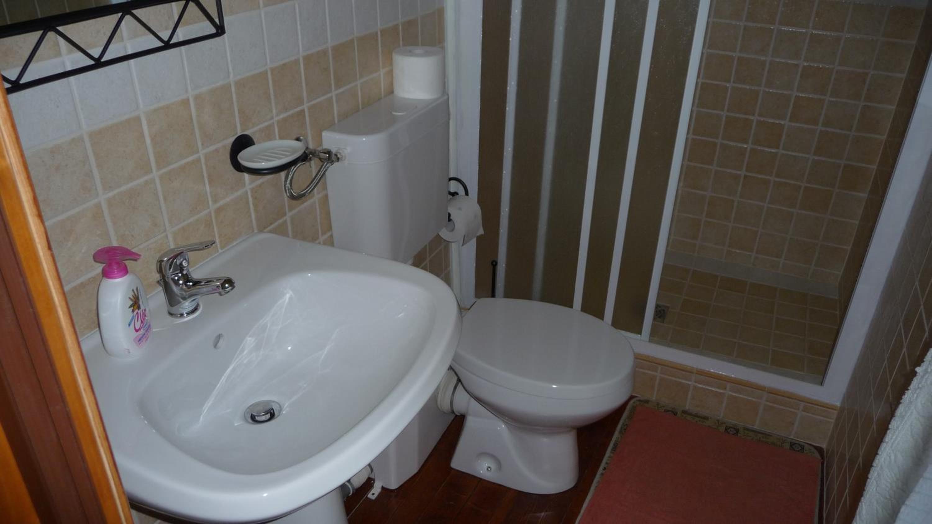 Double Or Twin Room With Bathroom photo 2