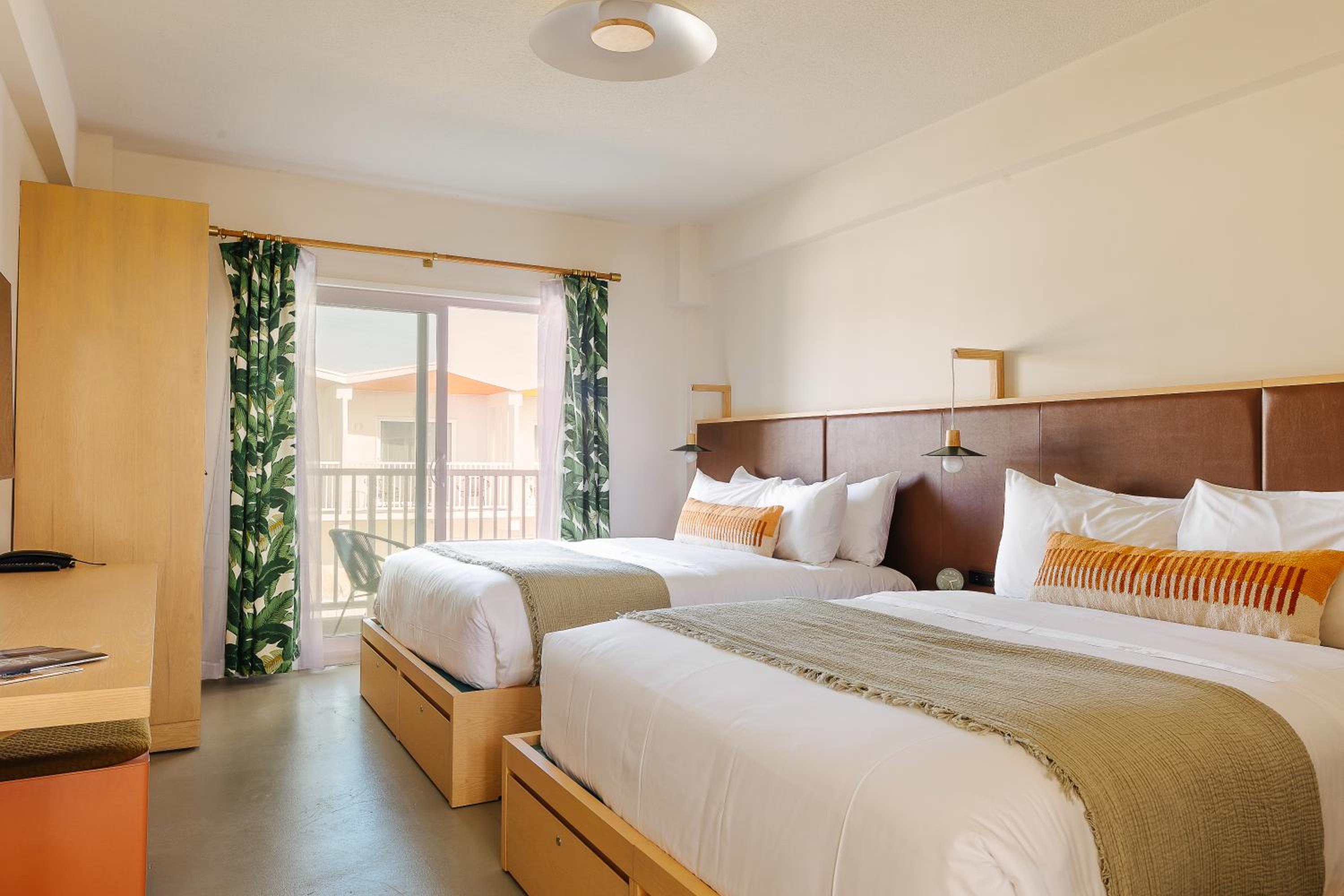 Superior Queen Room with Two Queen Beds photo 1