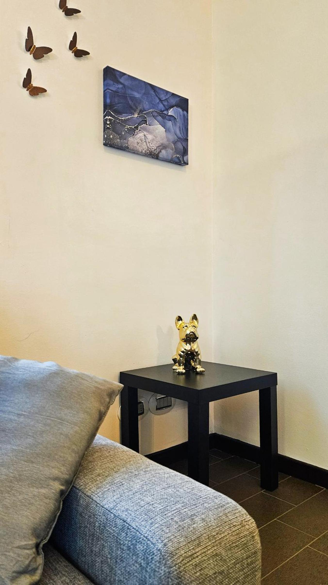 Three-Bedroom Apartment photo 3