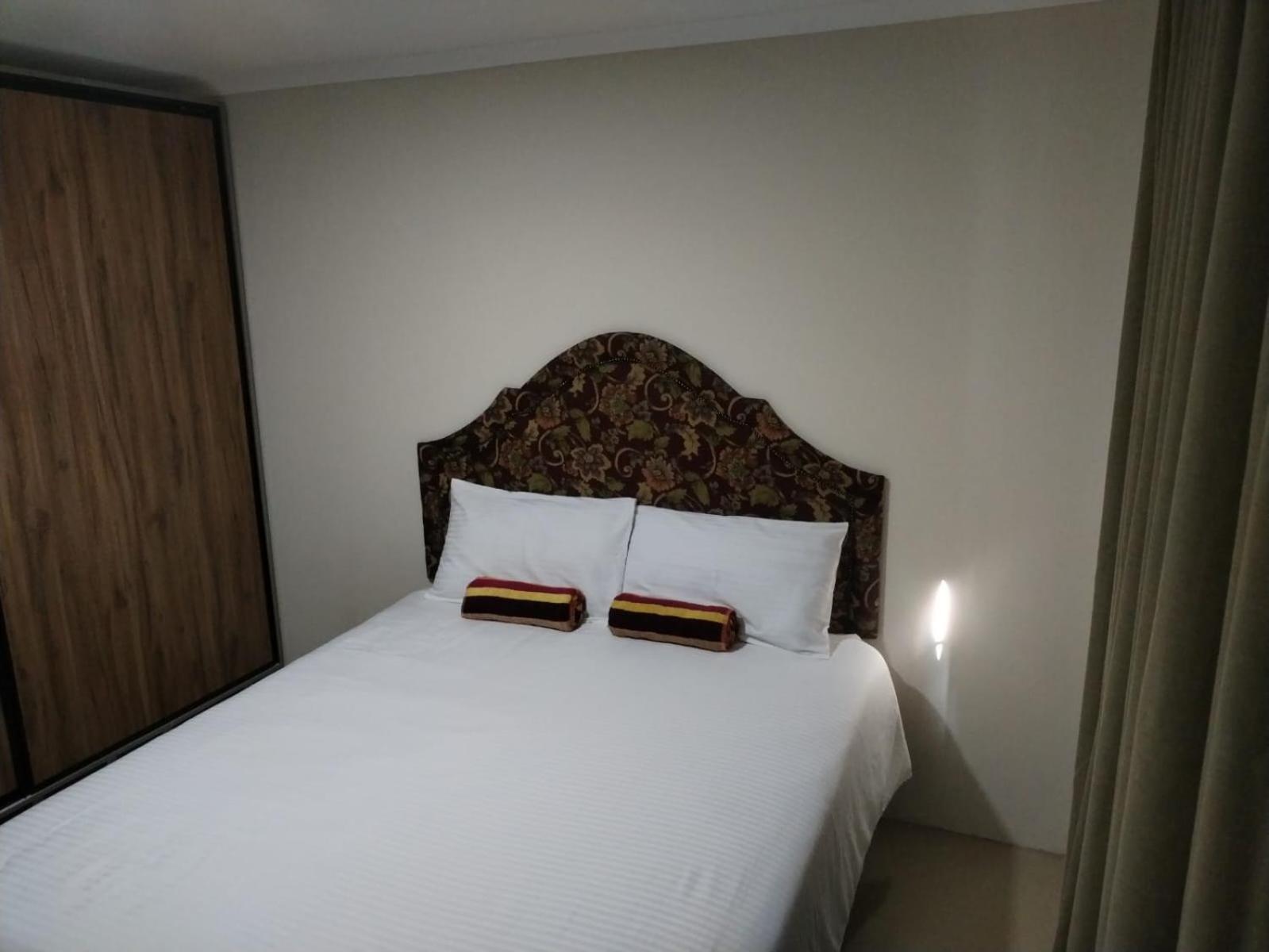 Two-Bedroom Villa - Photo 8