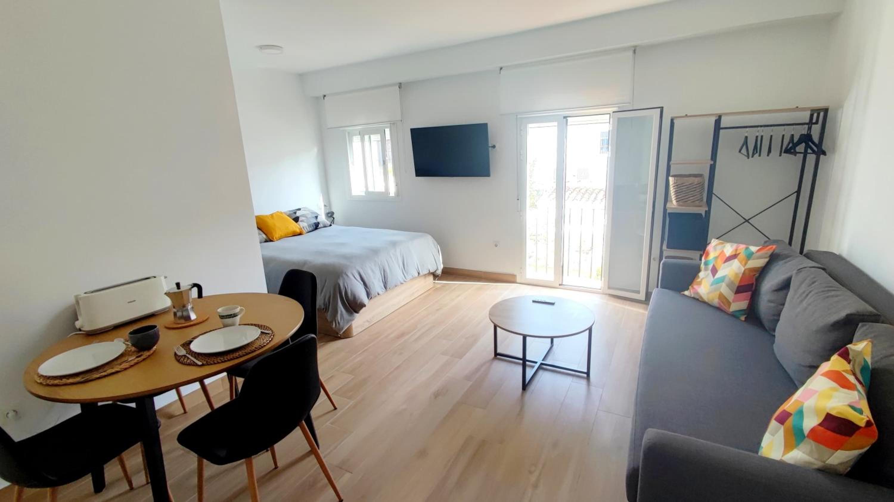 Estudio con terraza