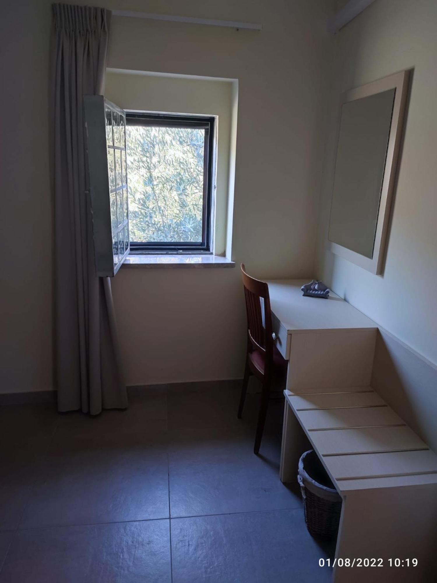 Large Double or Twin Room