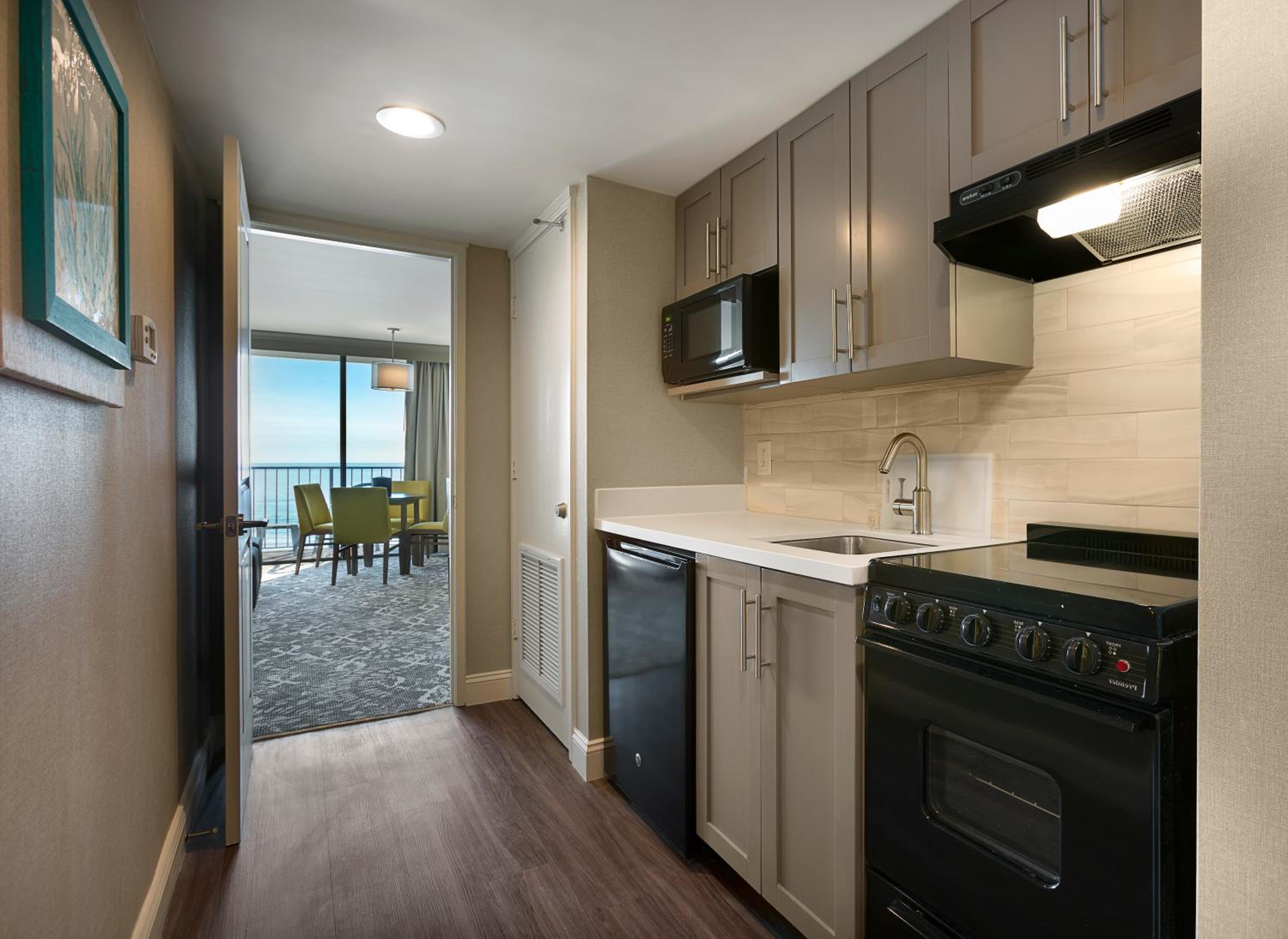 Palms Oceanfront One Bedroom Queen Suite - Photo 2