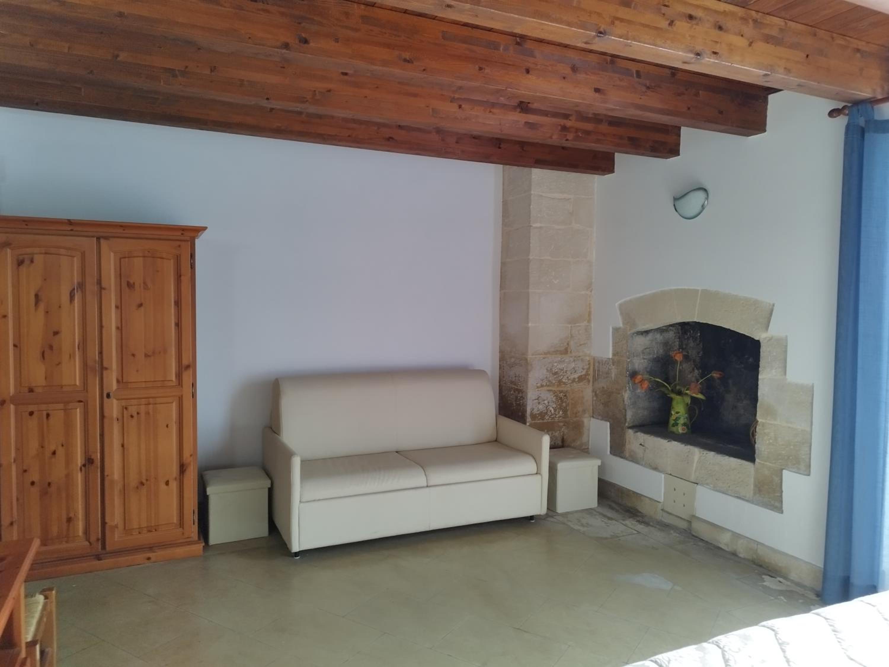 Double or Twin Room - Photo 18