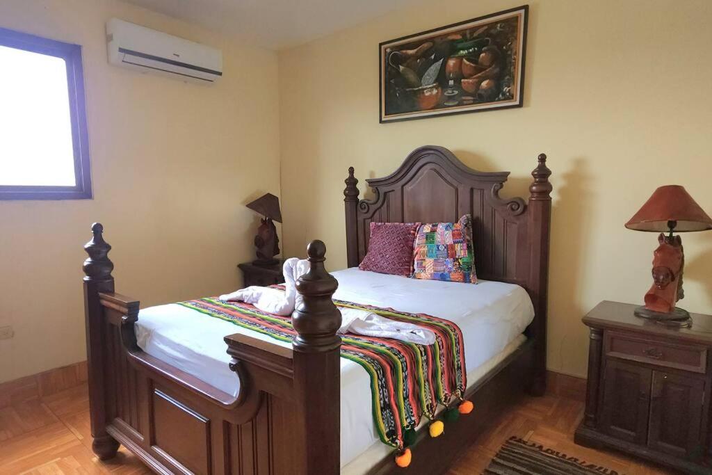Three-Bedroom House photo 3