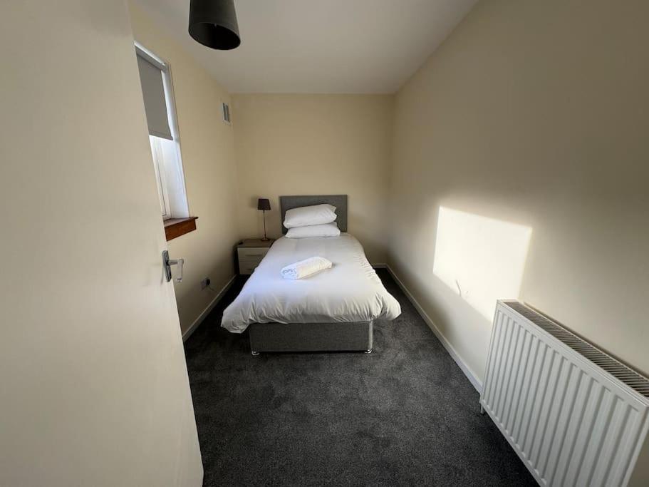 Four-Bedroom House photo 2
