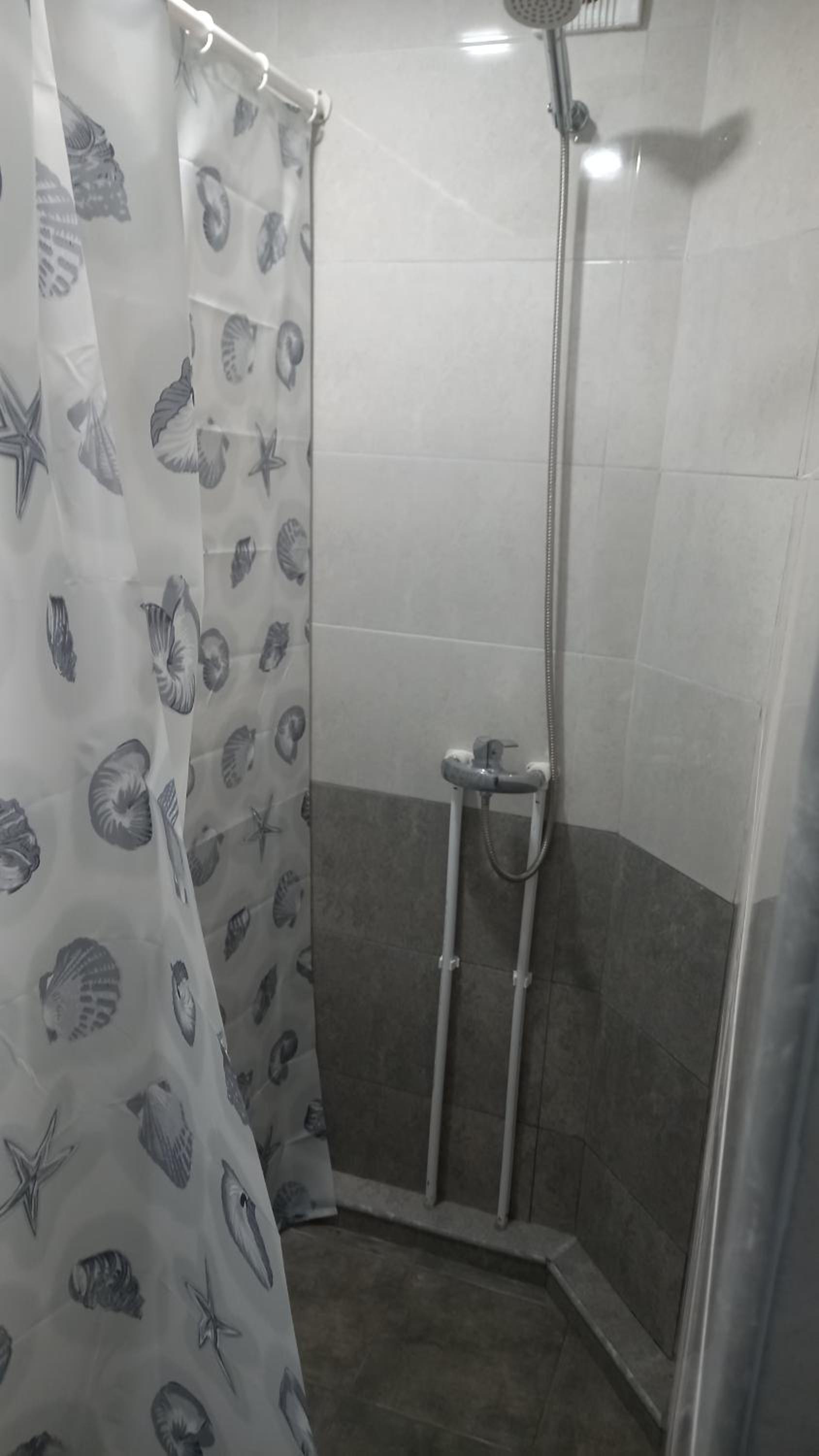 Double Room With Shared Bathroom photo 2