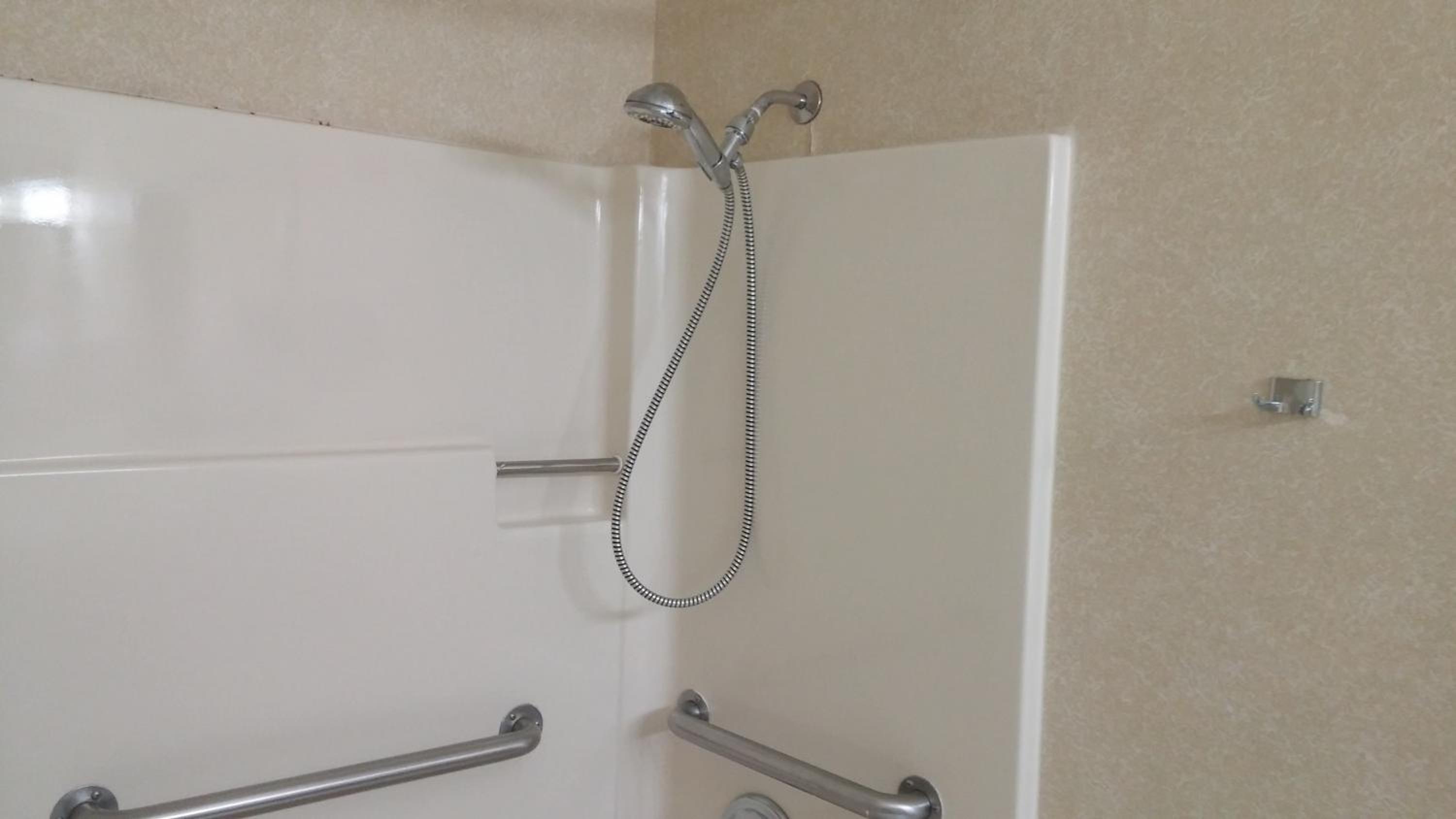 Queen Room, Disability Access, Non-Smoking - Photo 3