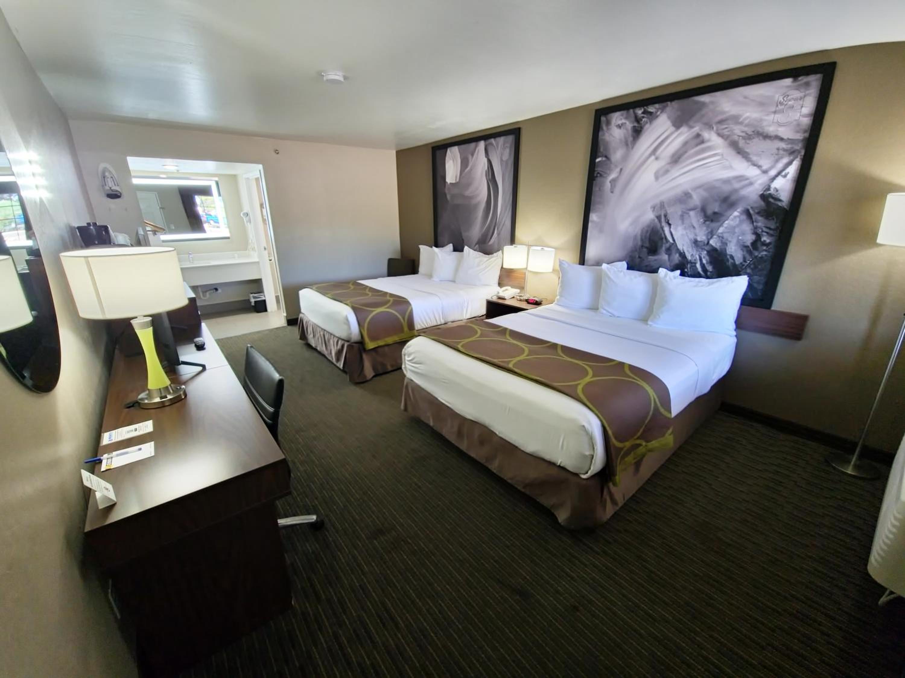 Studio Suite with Two King Beds - Non-Smoking - Photo 19