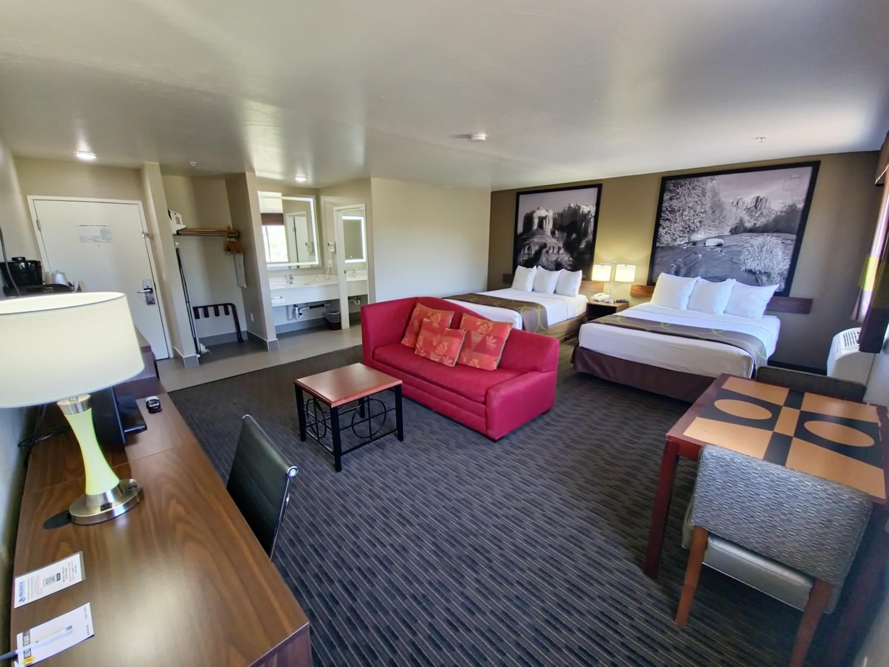 Studio Suite with Two King Beds - Non-Smoking - Photo 18