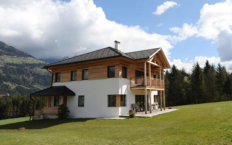 Apartment with Mountain View photo 2