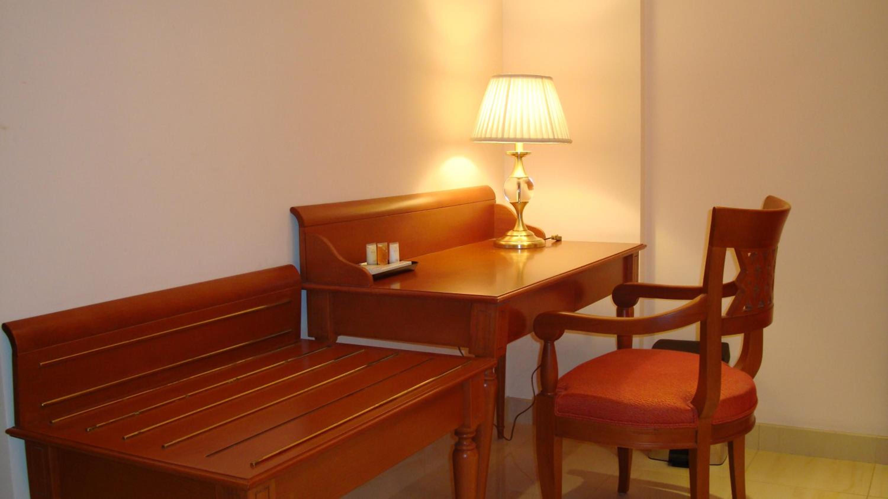 One-Bedroom King Suite - Photo 20
