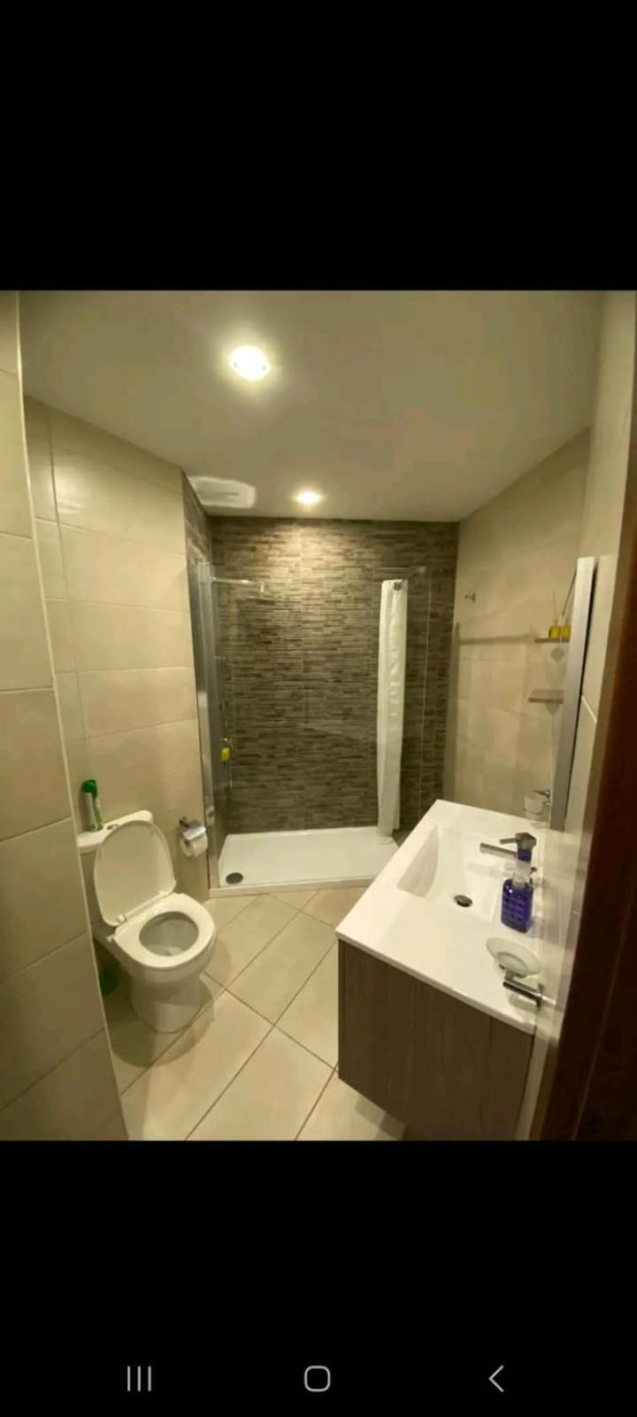 Double Room with Shared Bathroom photo 2
