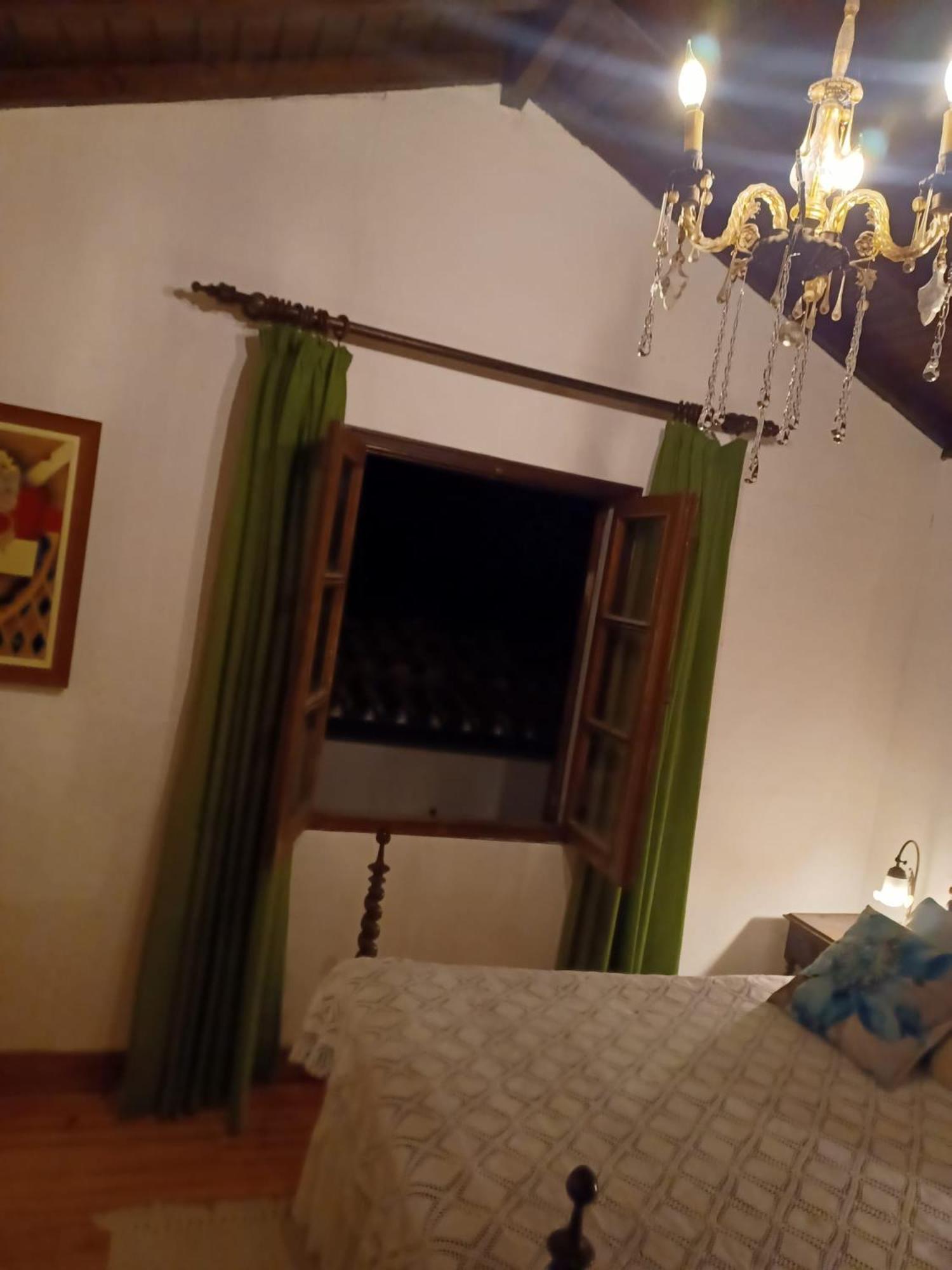 Standard Double Room with Shared Bathroom photo 3