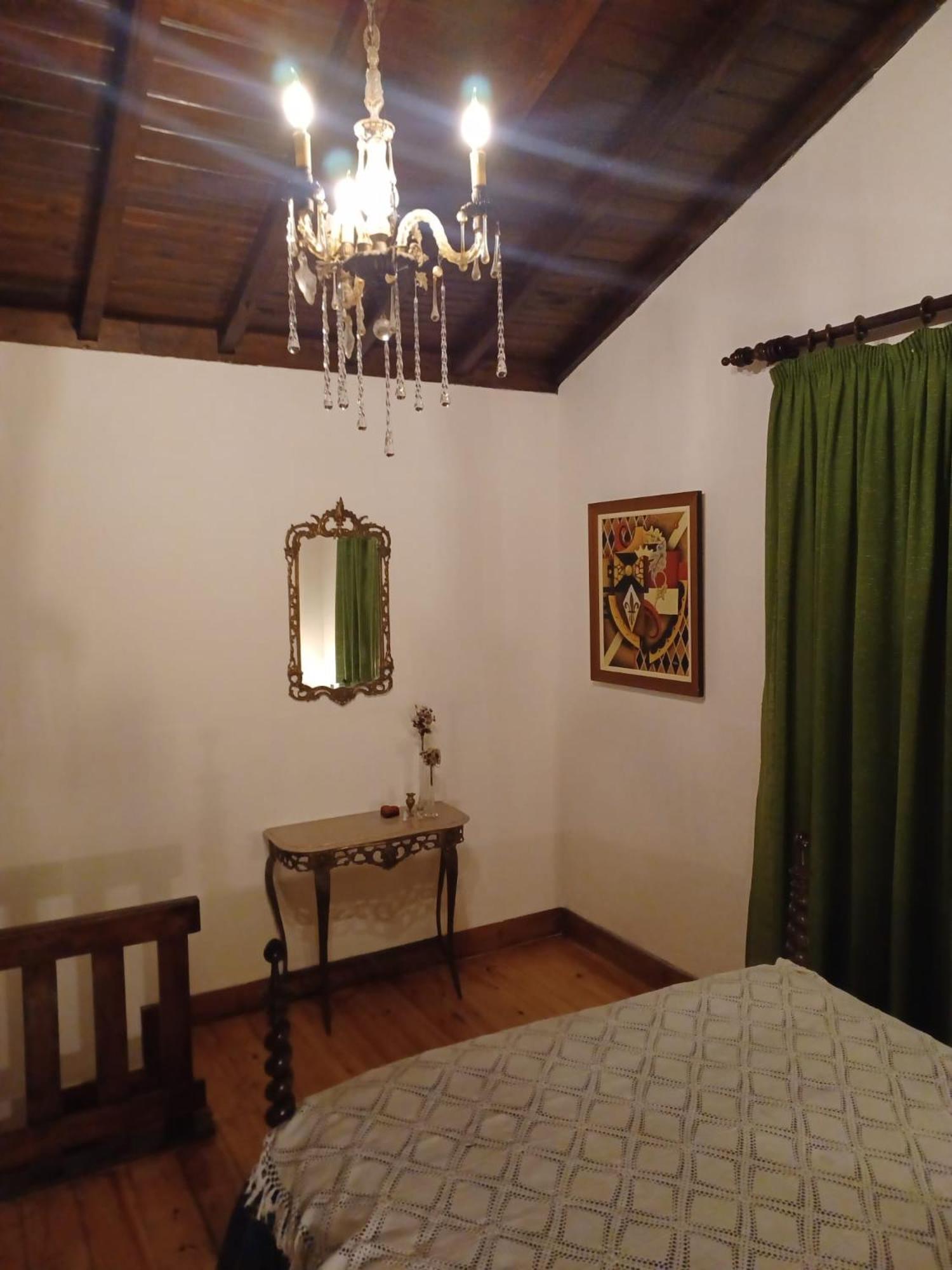 Standard Double Room with Shared Bathroom photo 2