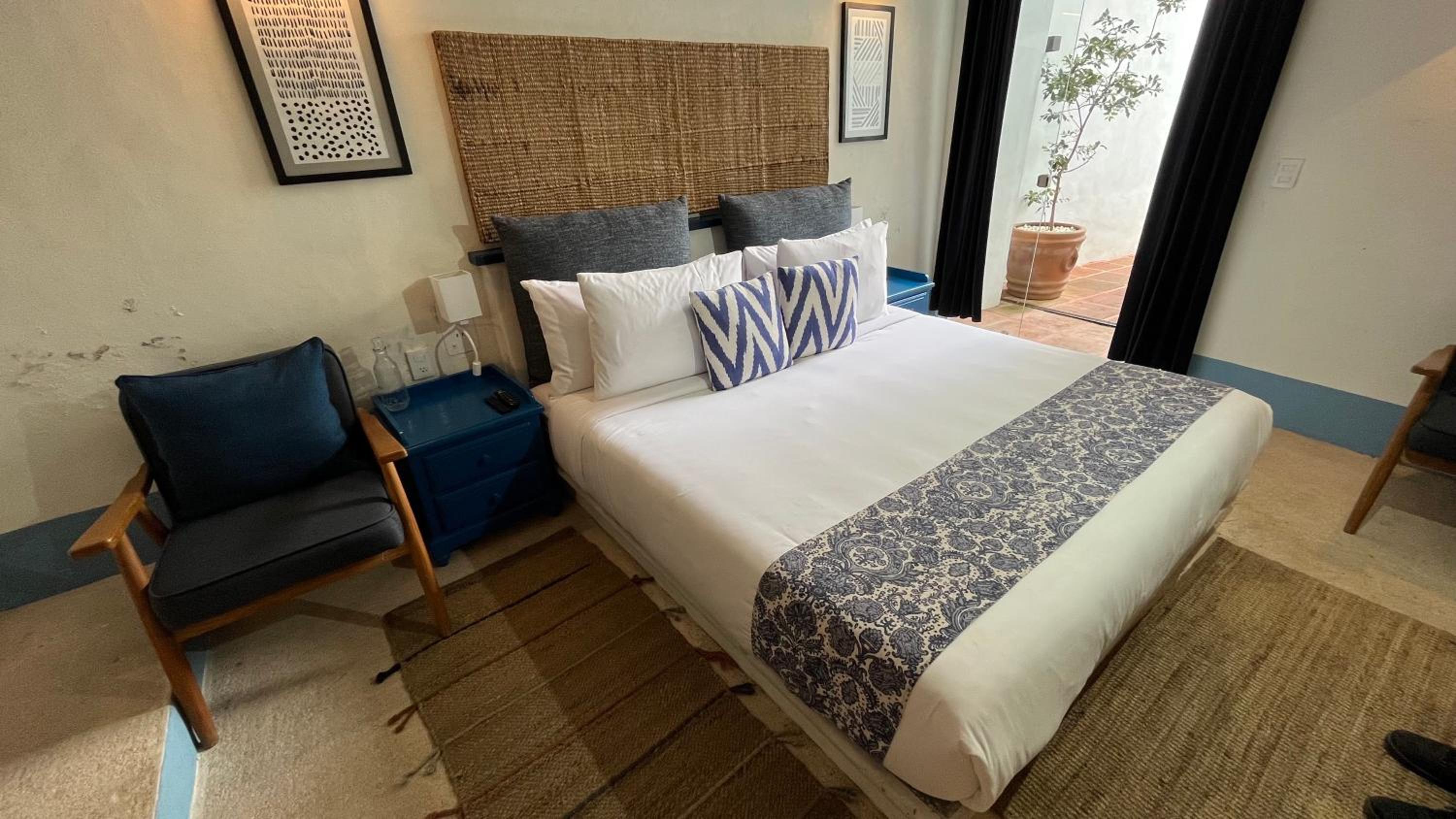 King Room with Mountain View