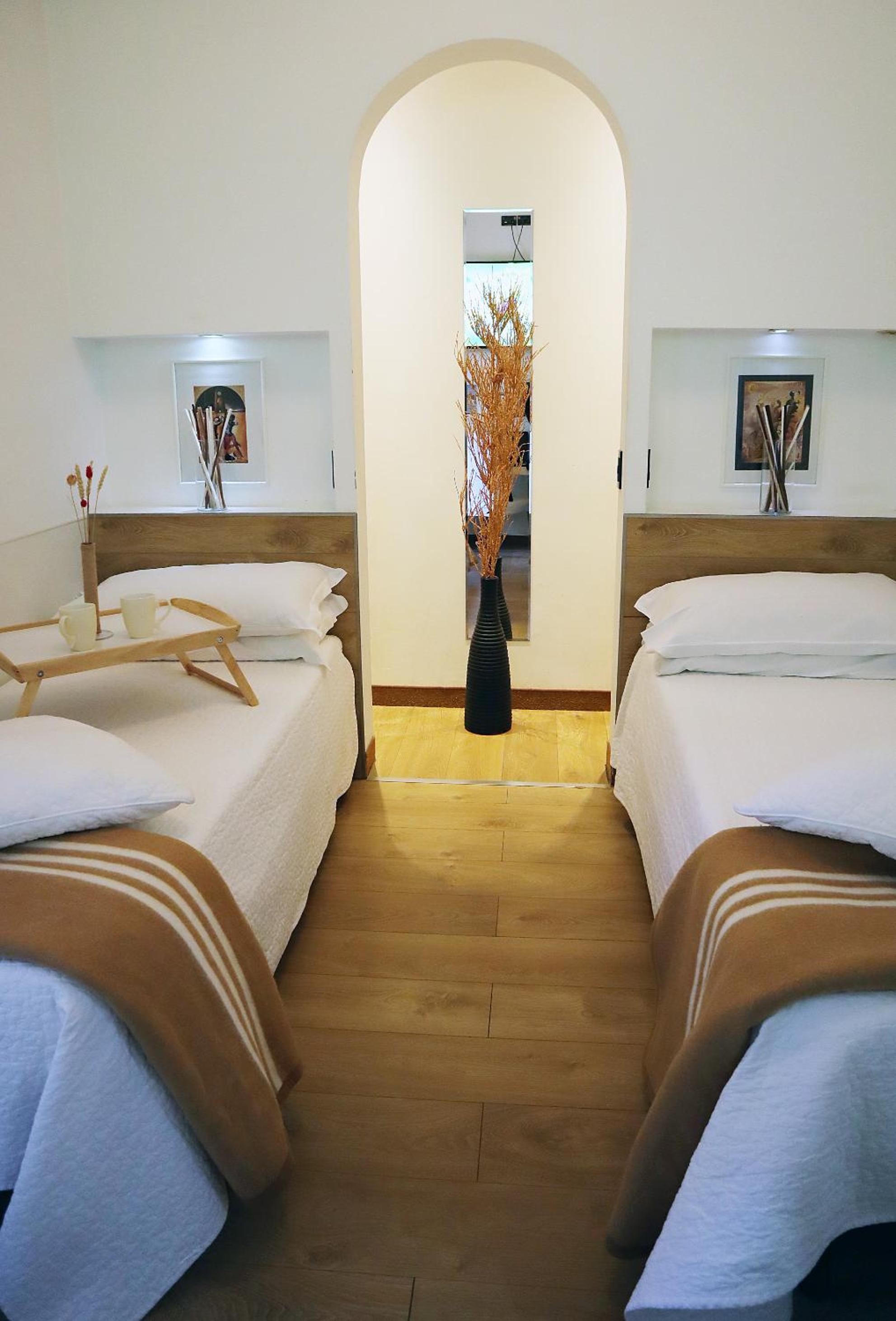 Twin Room with Terrace - Photo 1