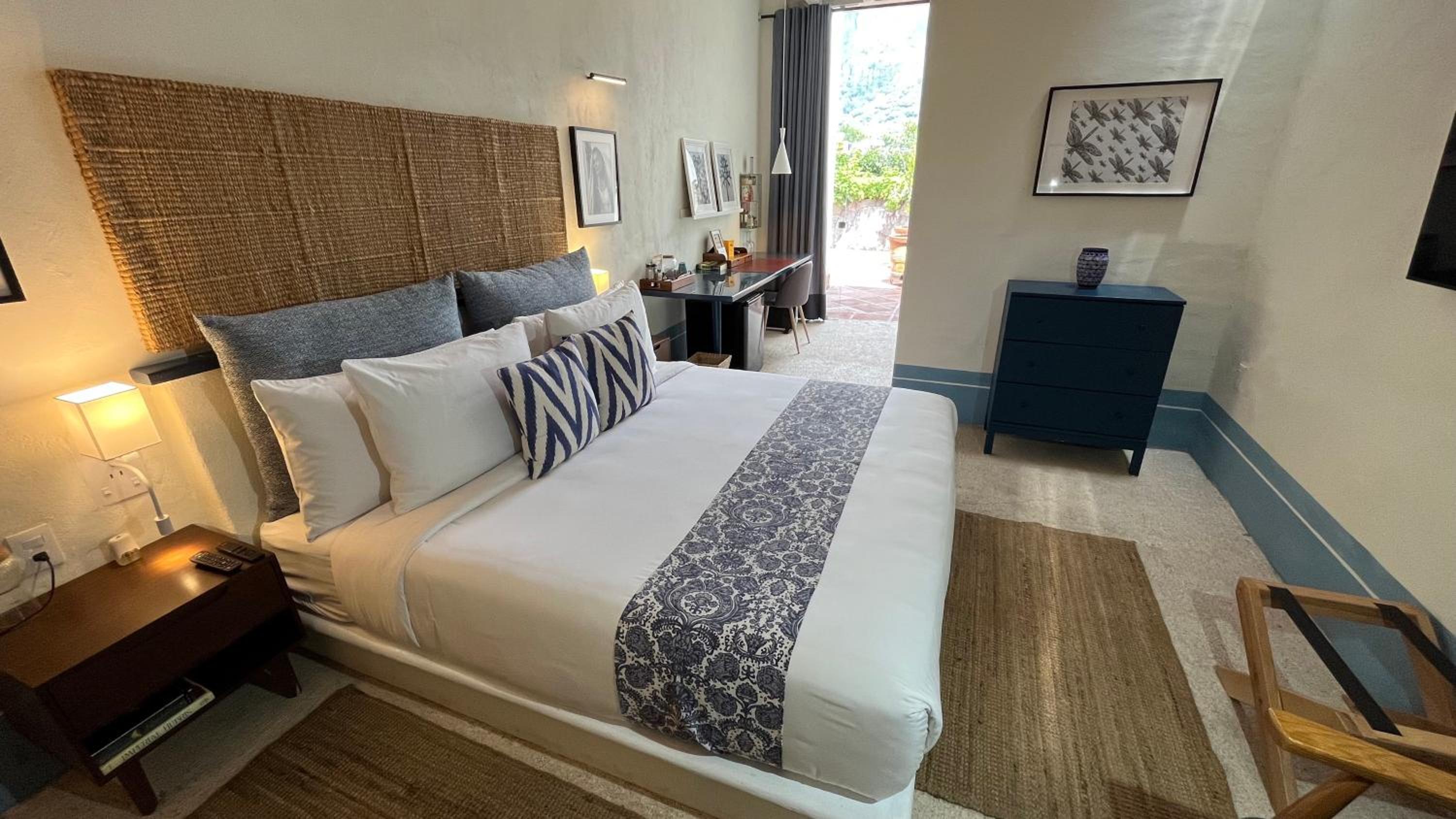 King Room with Mountain View