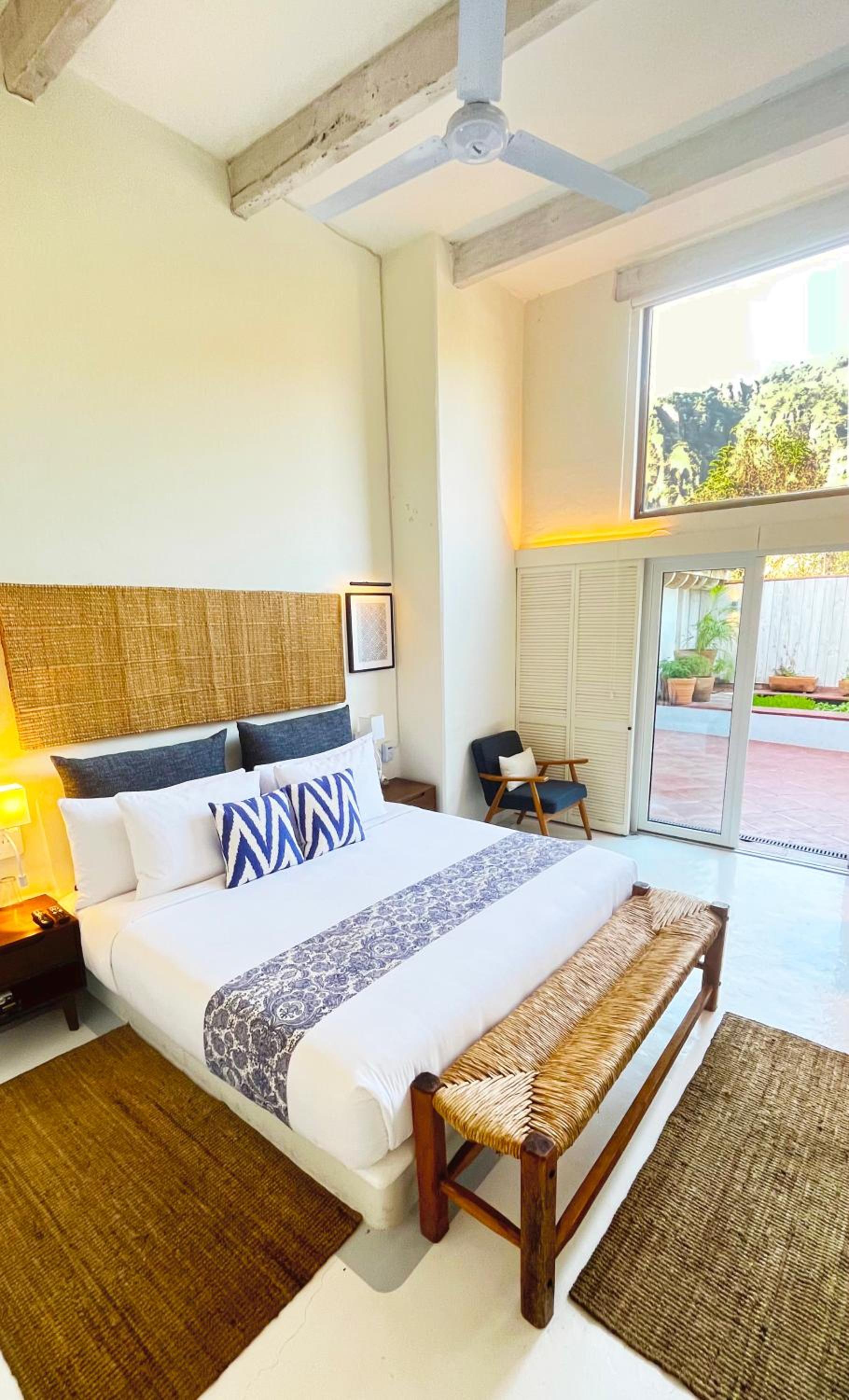 King Room with Mountain View