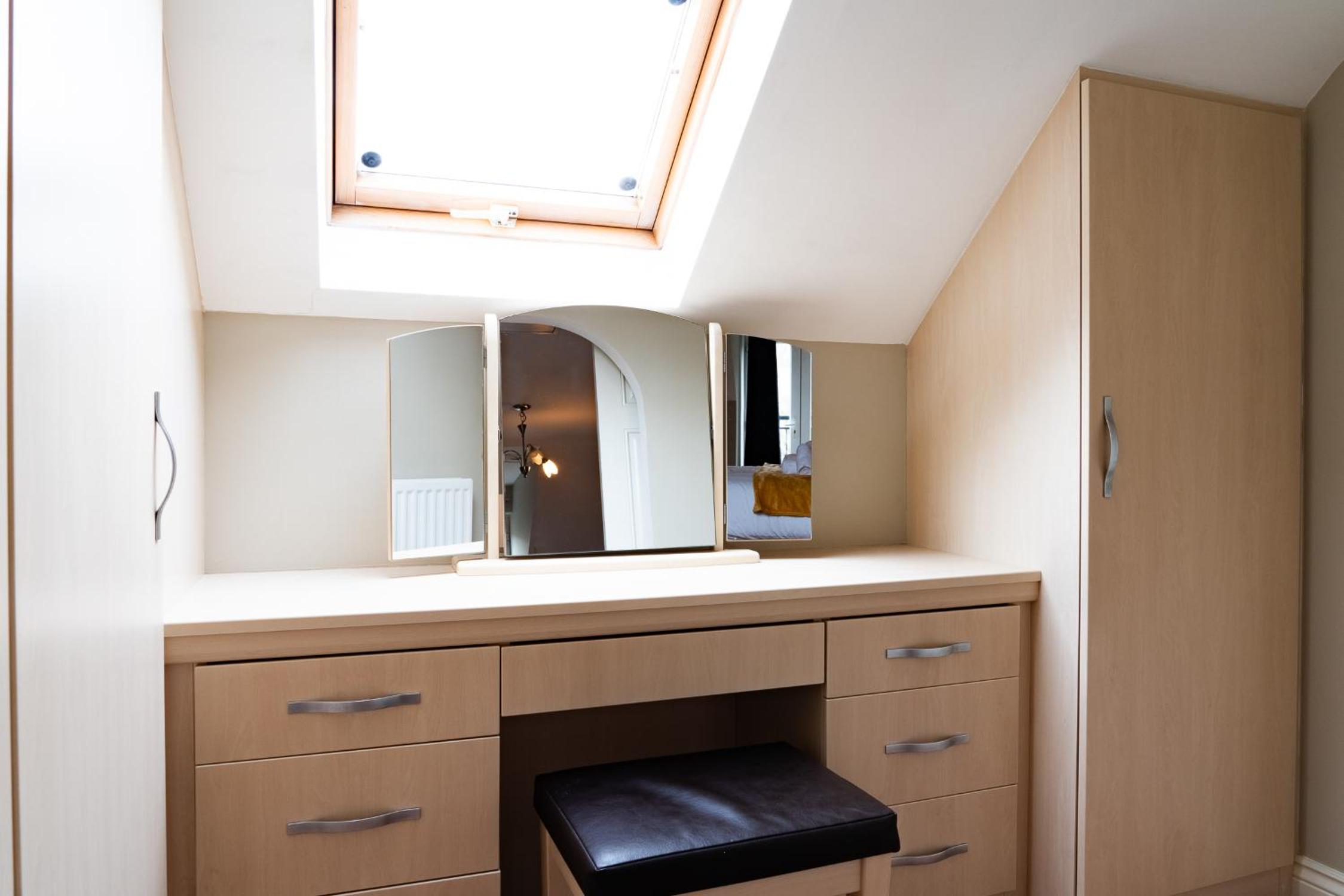 Four-Bedroom House photo 2