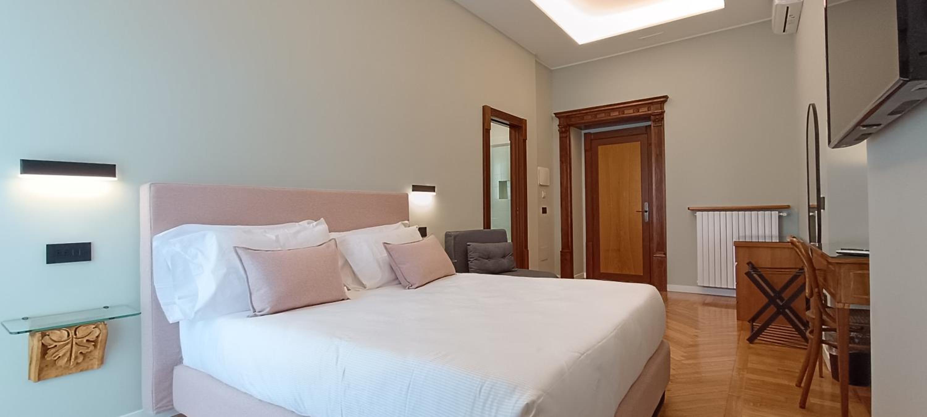 Deluxe Triple Room with Balcony
