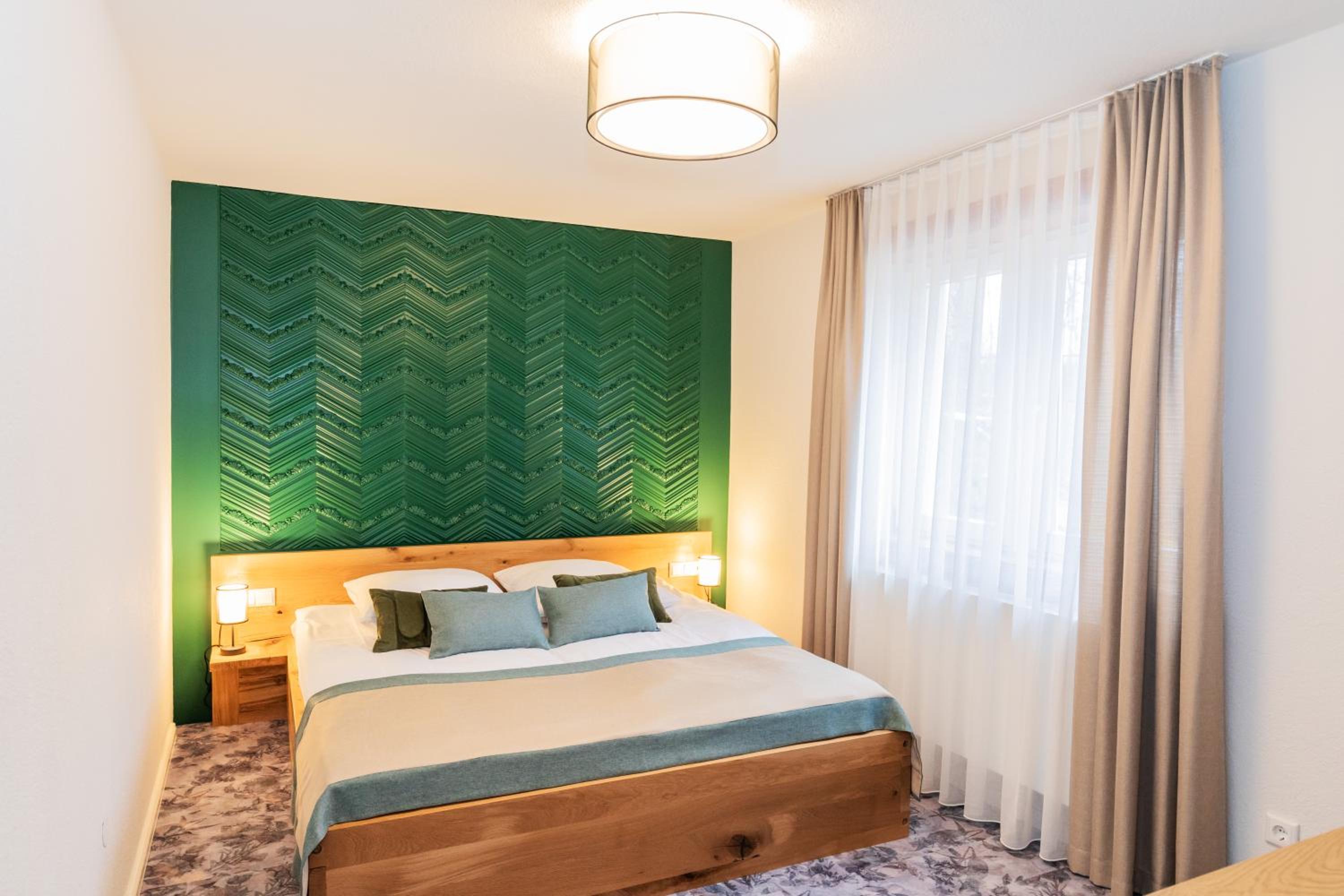 Standard King Room - Photo 1