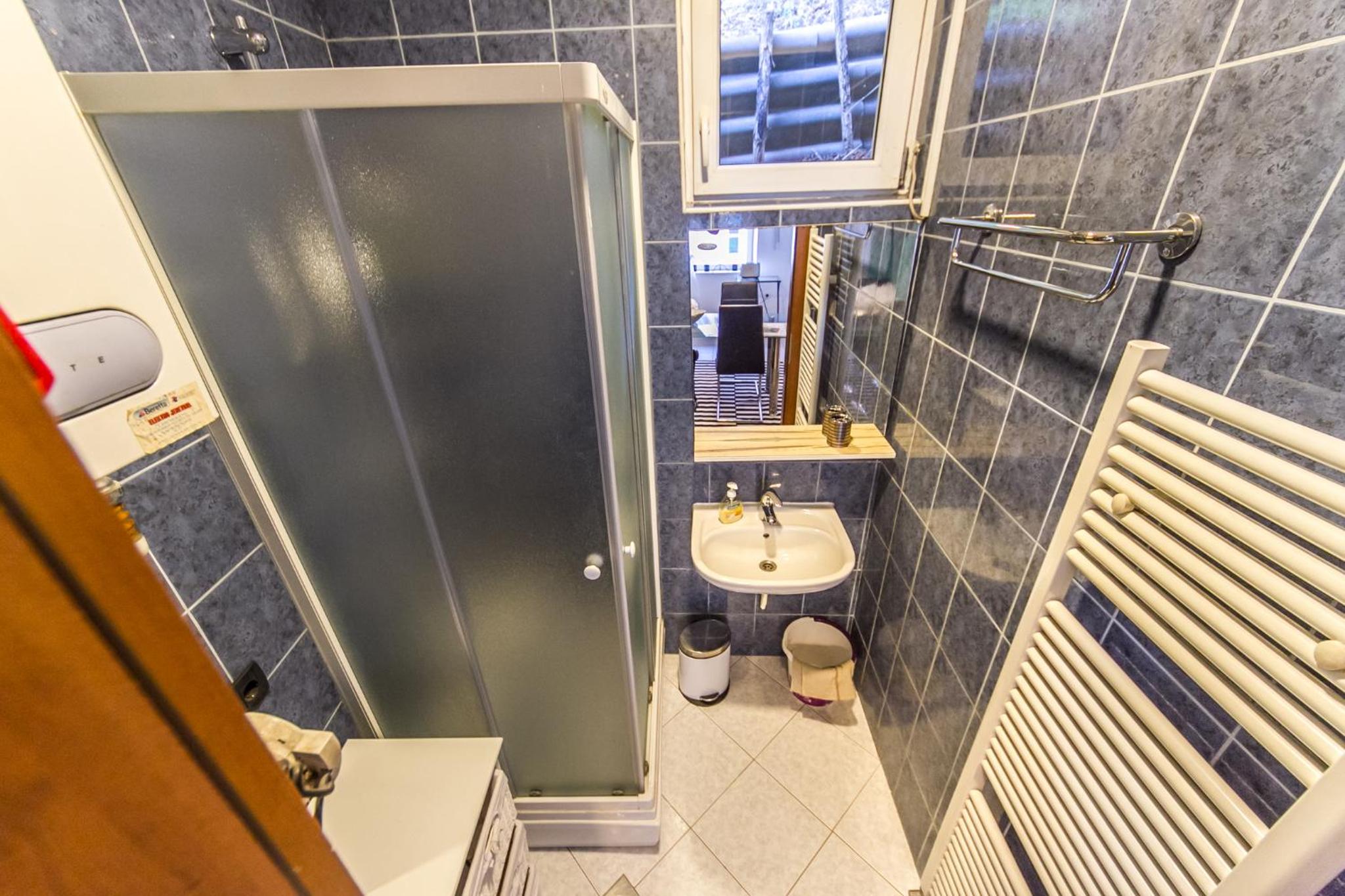 Two-Bedroom Apartment with Balcony photo 3