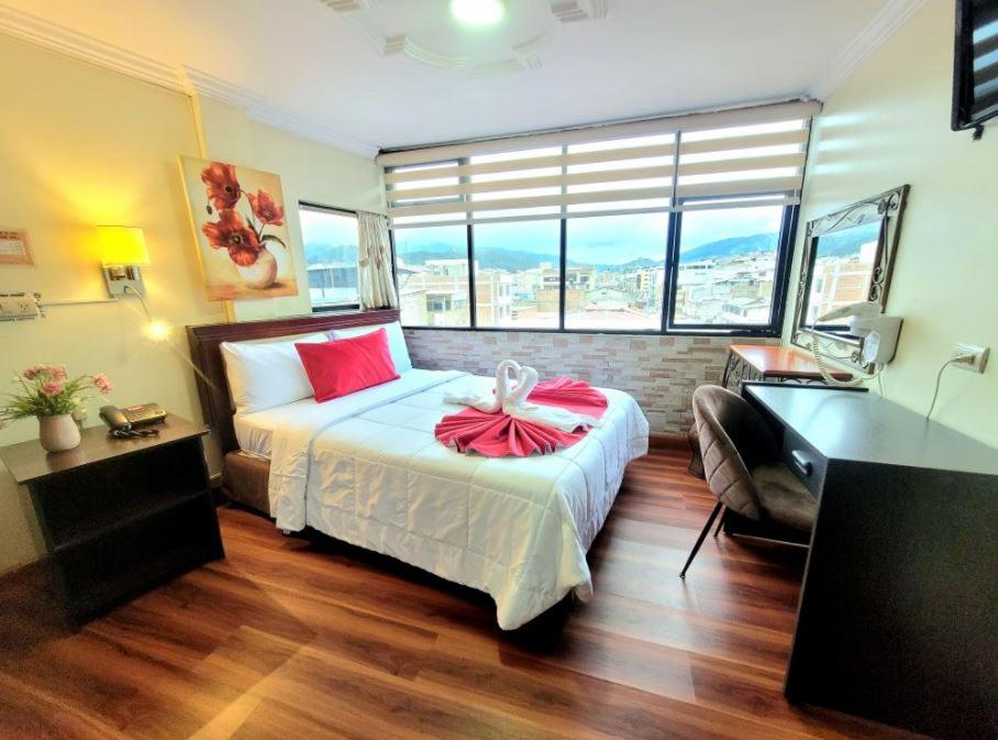 Standard Queen Room
