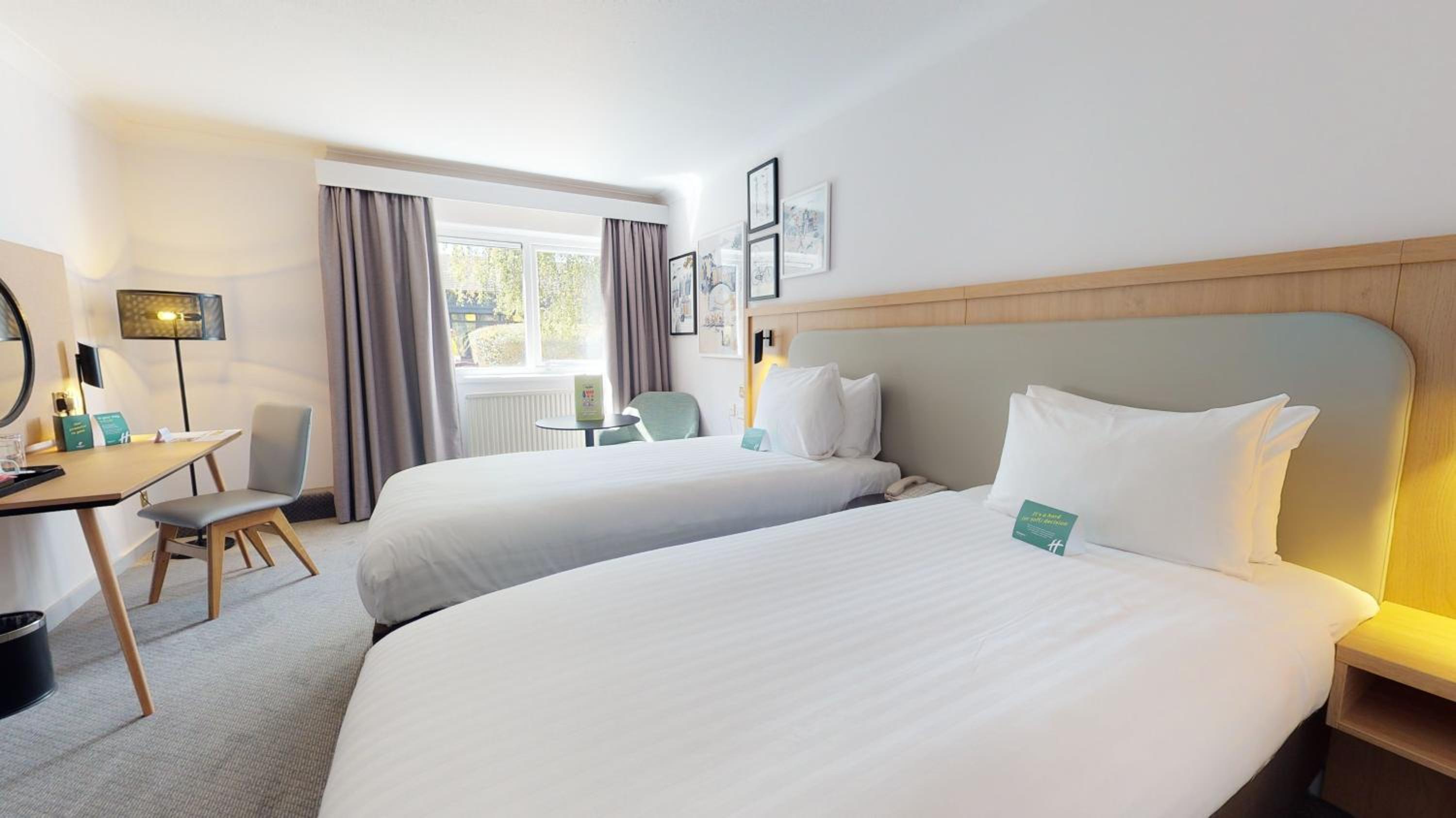 Standard Room with Two Single Beds - Photo 3