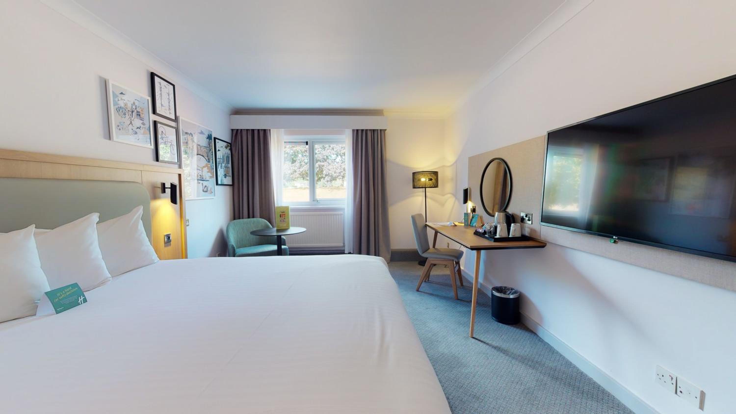 Superior King Room - Photo 2