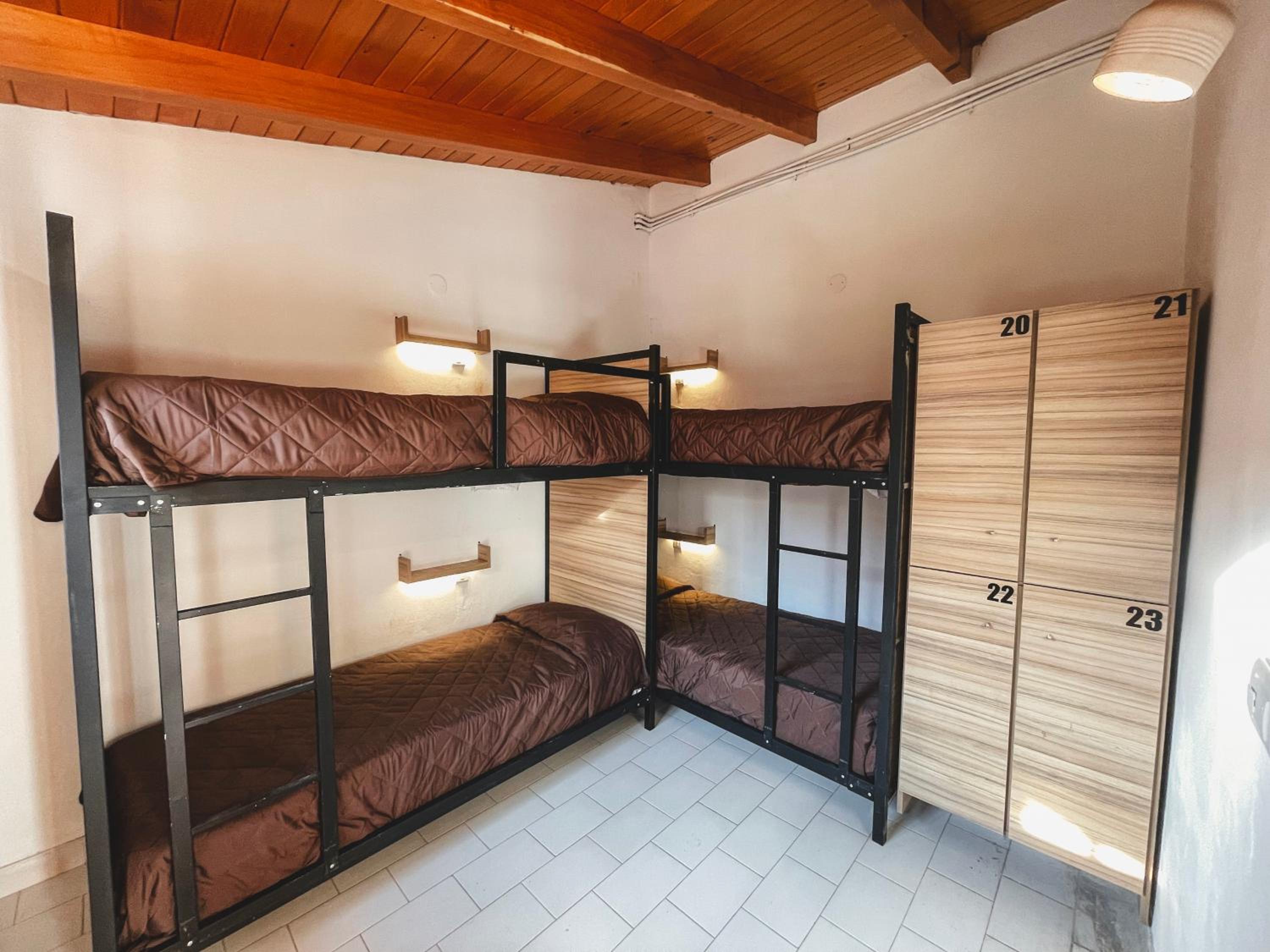 Bunk Bed in Mixed Dormitory Room photo 2