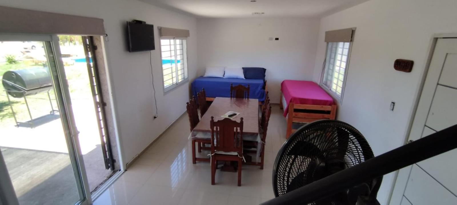 One-Bedroom House photo 1