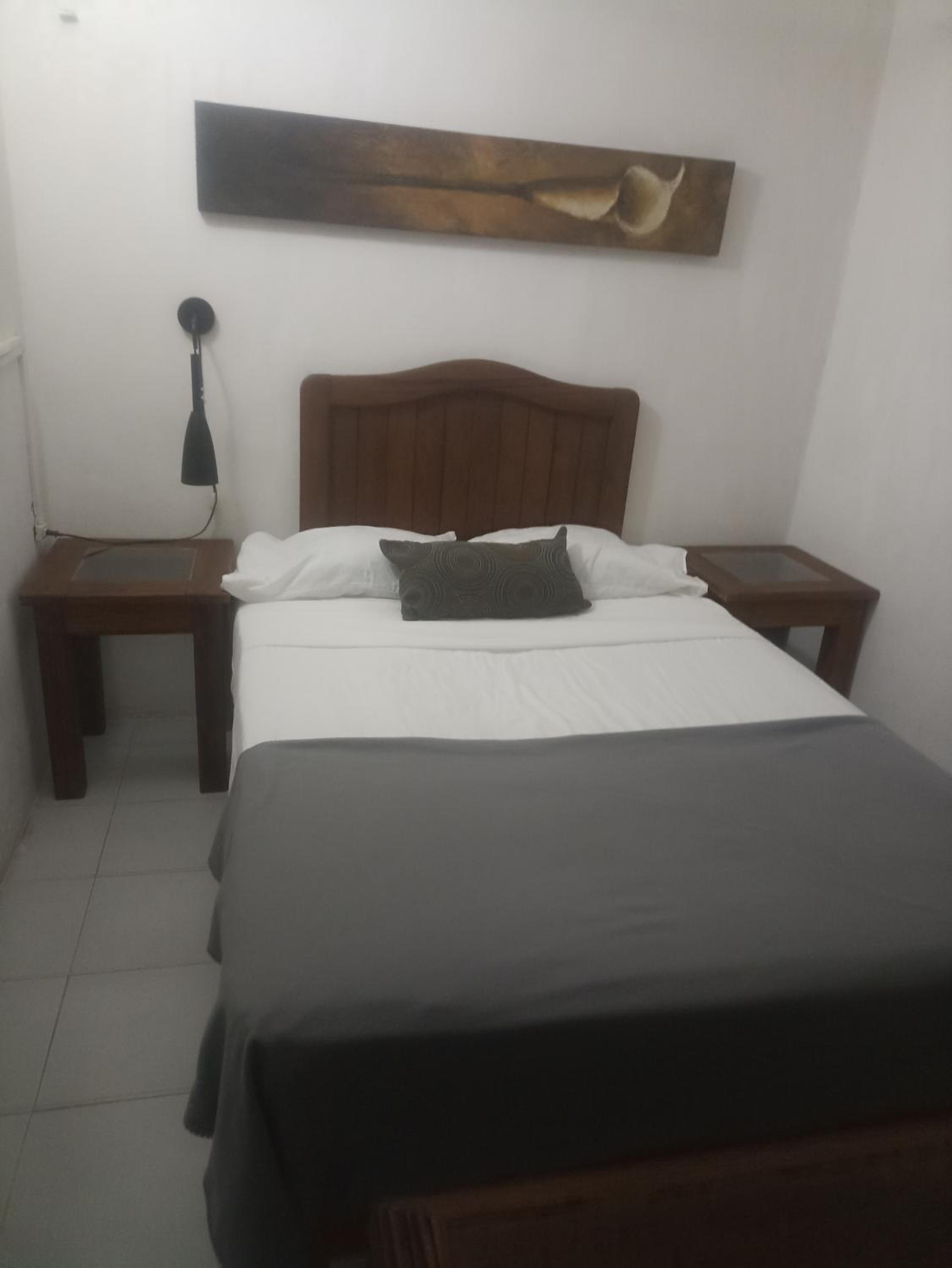 One-Bedroom Apartment - Photo 1